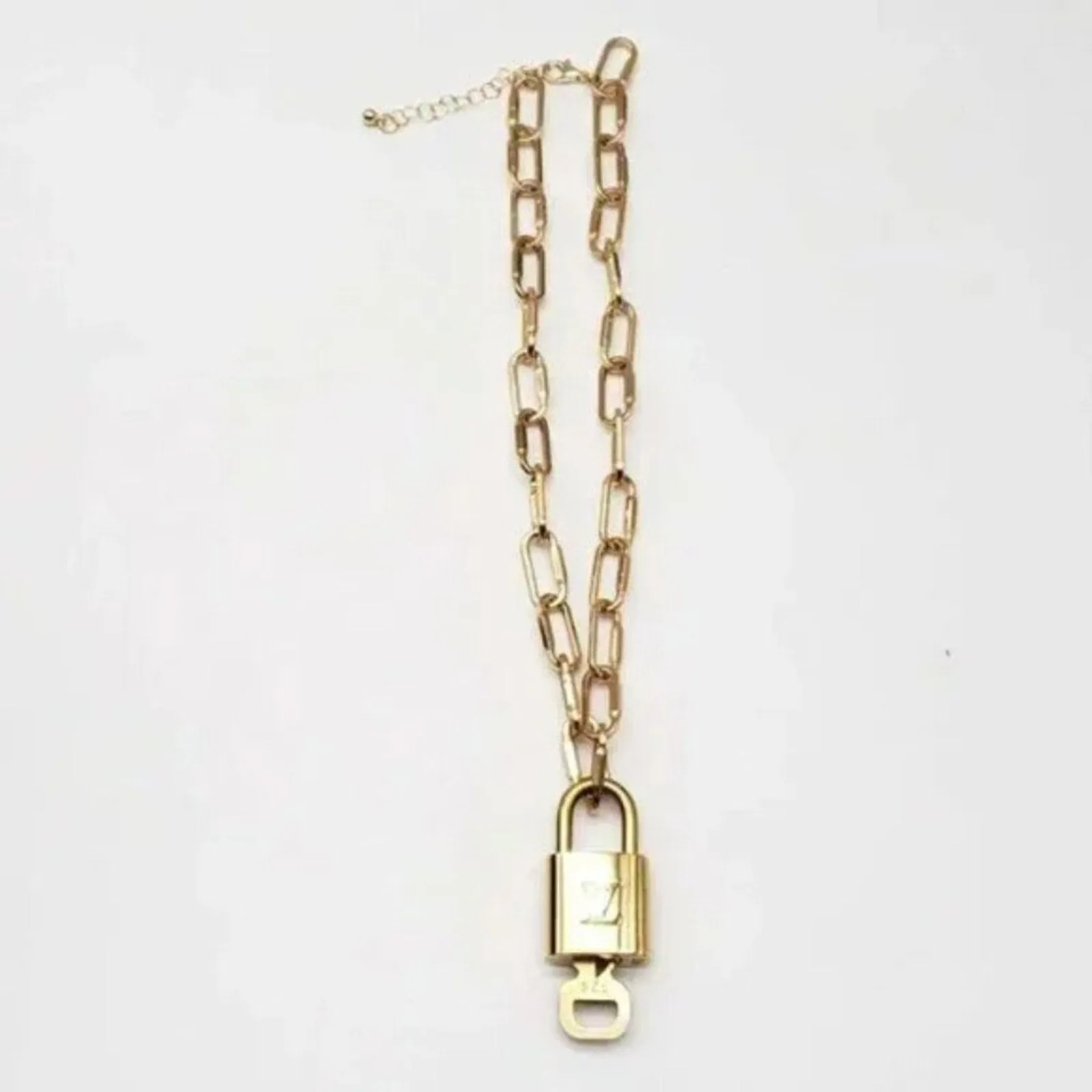 100% Auth Louis Vuitton Lock & Key with Unbranded Gold Plated Chain Necklace