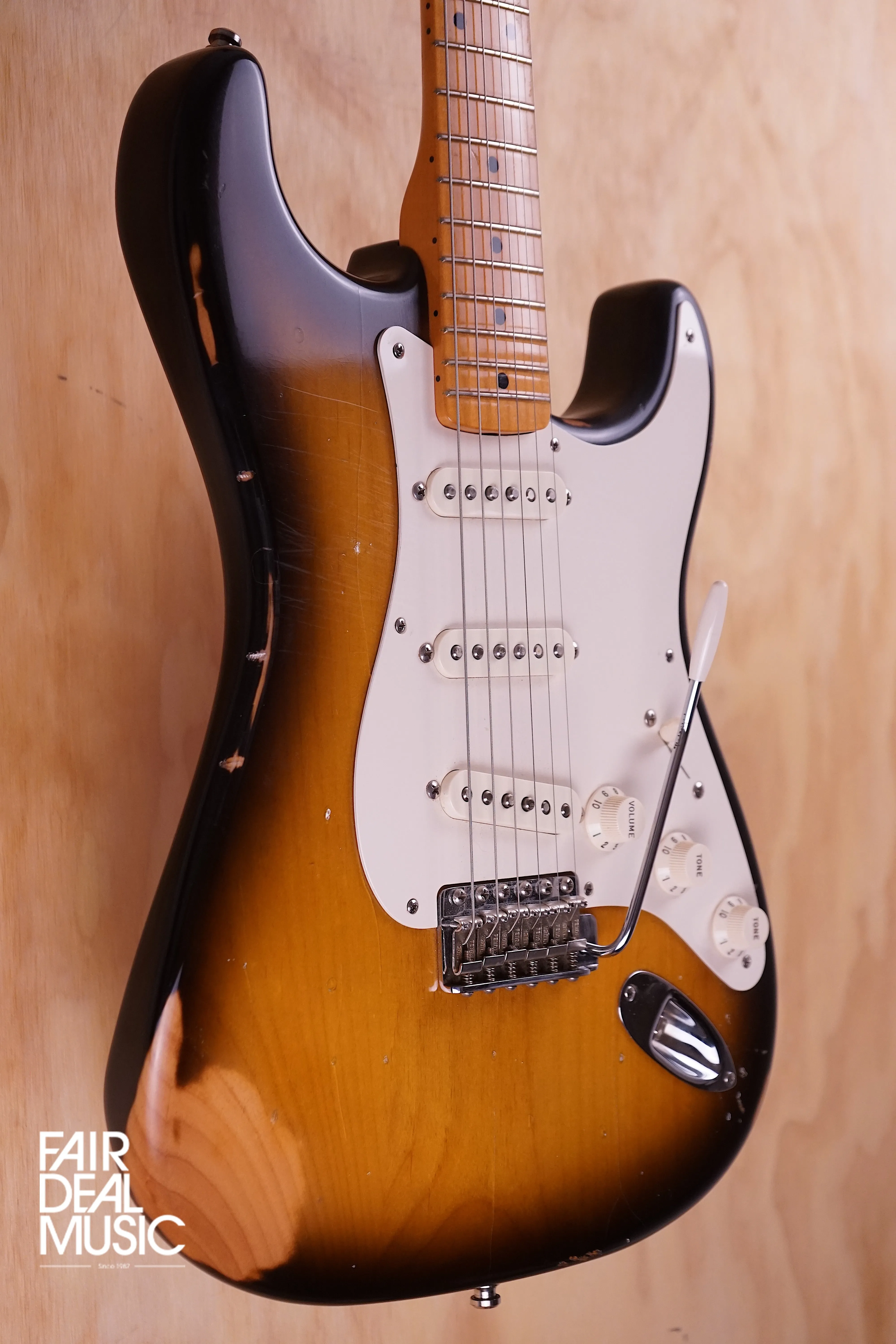 2001 Fender American Vintage '57 Stratocaster in 2-Colour Sunburst, USED