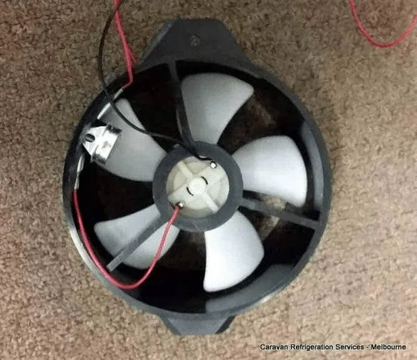 3 Way Fridge Fan 12volt Caravan Fridge Vent Fan Valterra Auto on Off with Temp