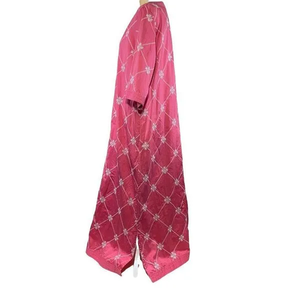 90s Vintage I Magnin Pink Cotton V Neck Caftan with White Lattice Embroidery Med
