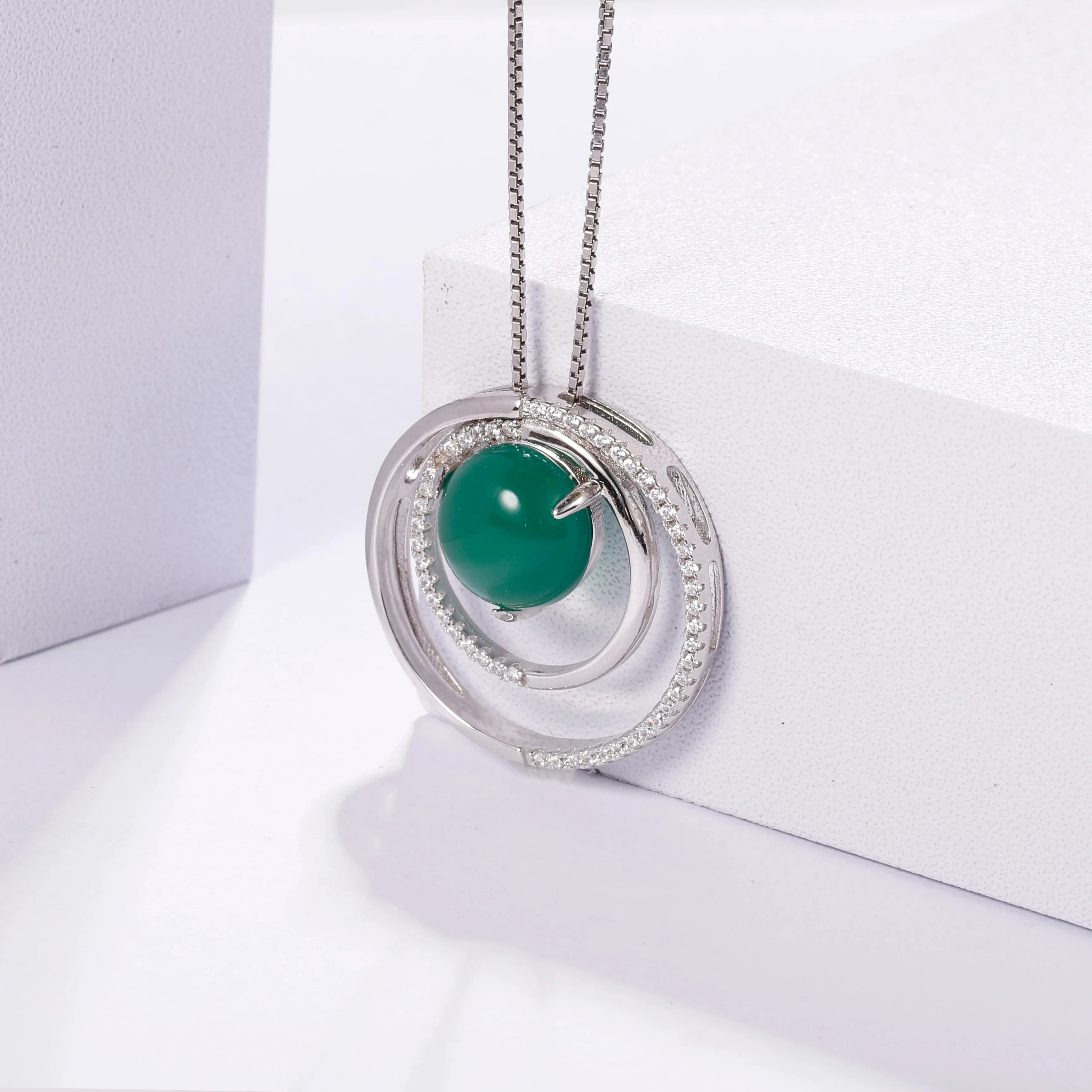 925 Sterling Silver Double Circle Pendant Necklace with Natural Green Agate Gemstone