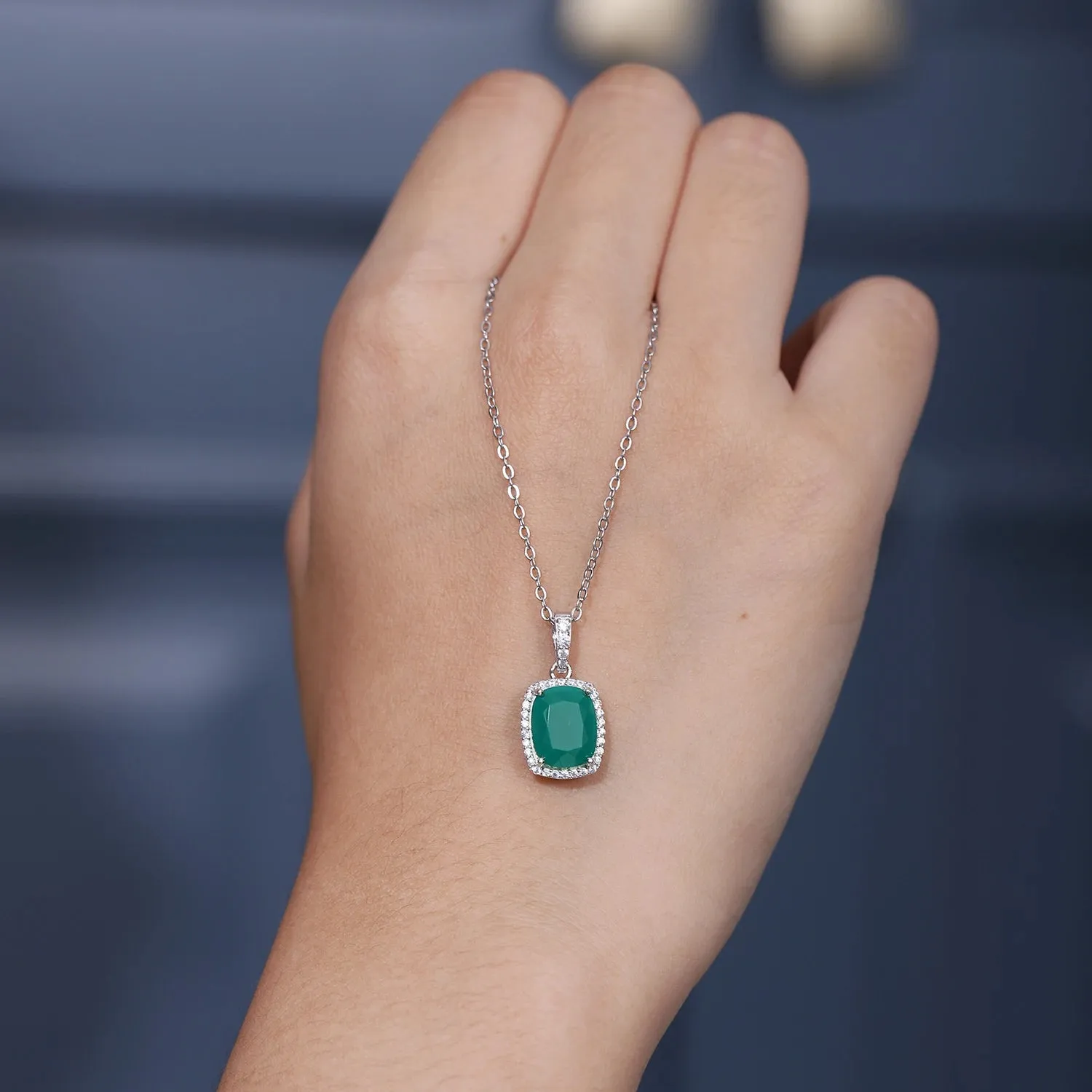 925 Sterling Silver Pendant Necklace with 3.67Ct Natural Green Agate Gemstone