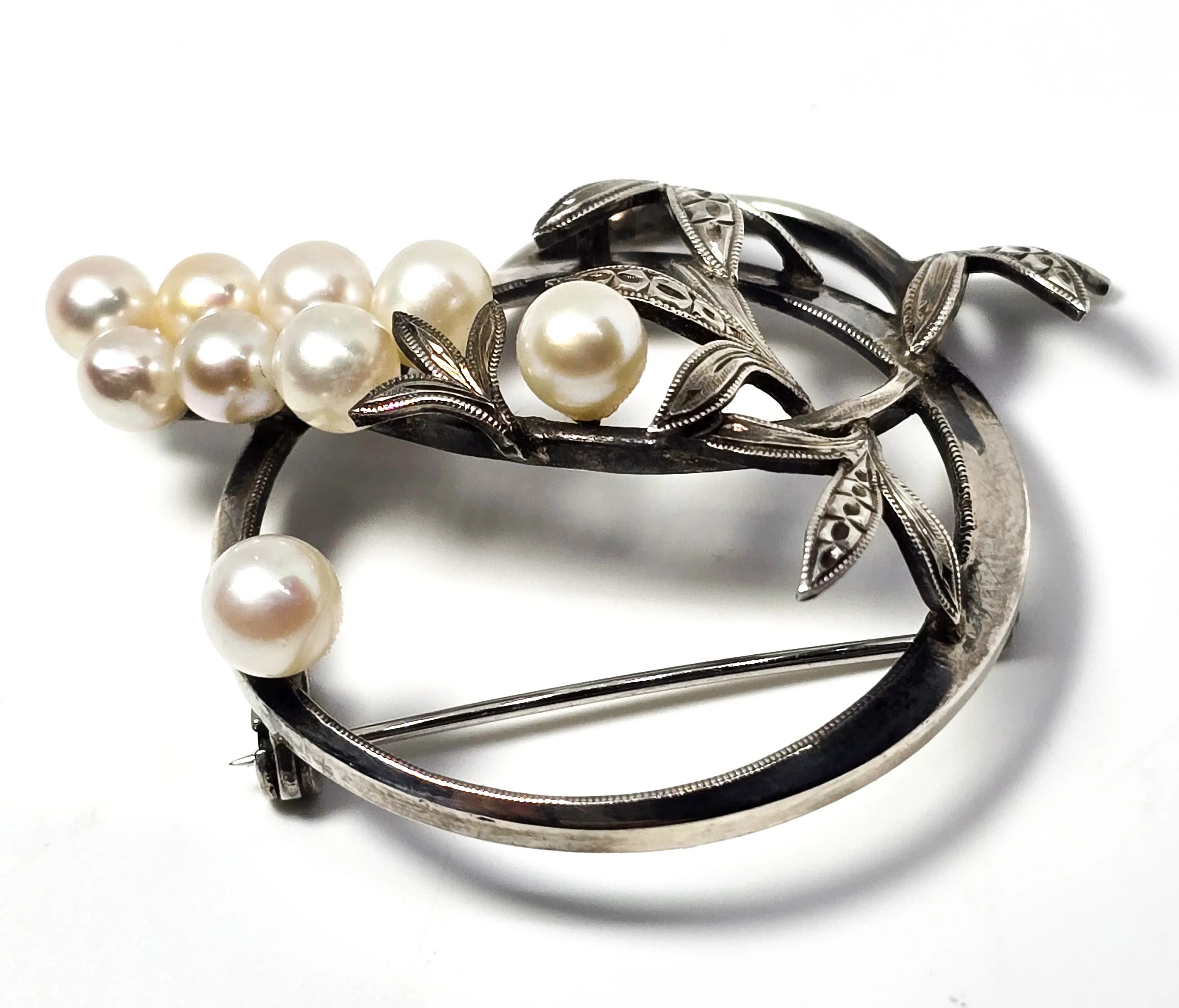 Akoya Pearl great cluster white grape vintage mid century sterling silver brooch