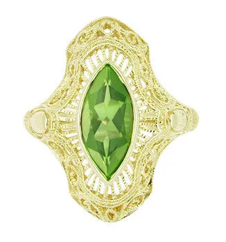 Art Deco Peridot Filigree Cocktail Ring in 14 Karat Yellow Gold