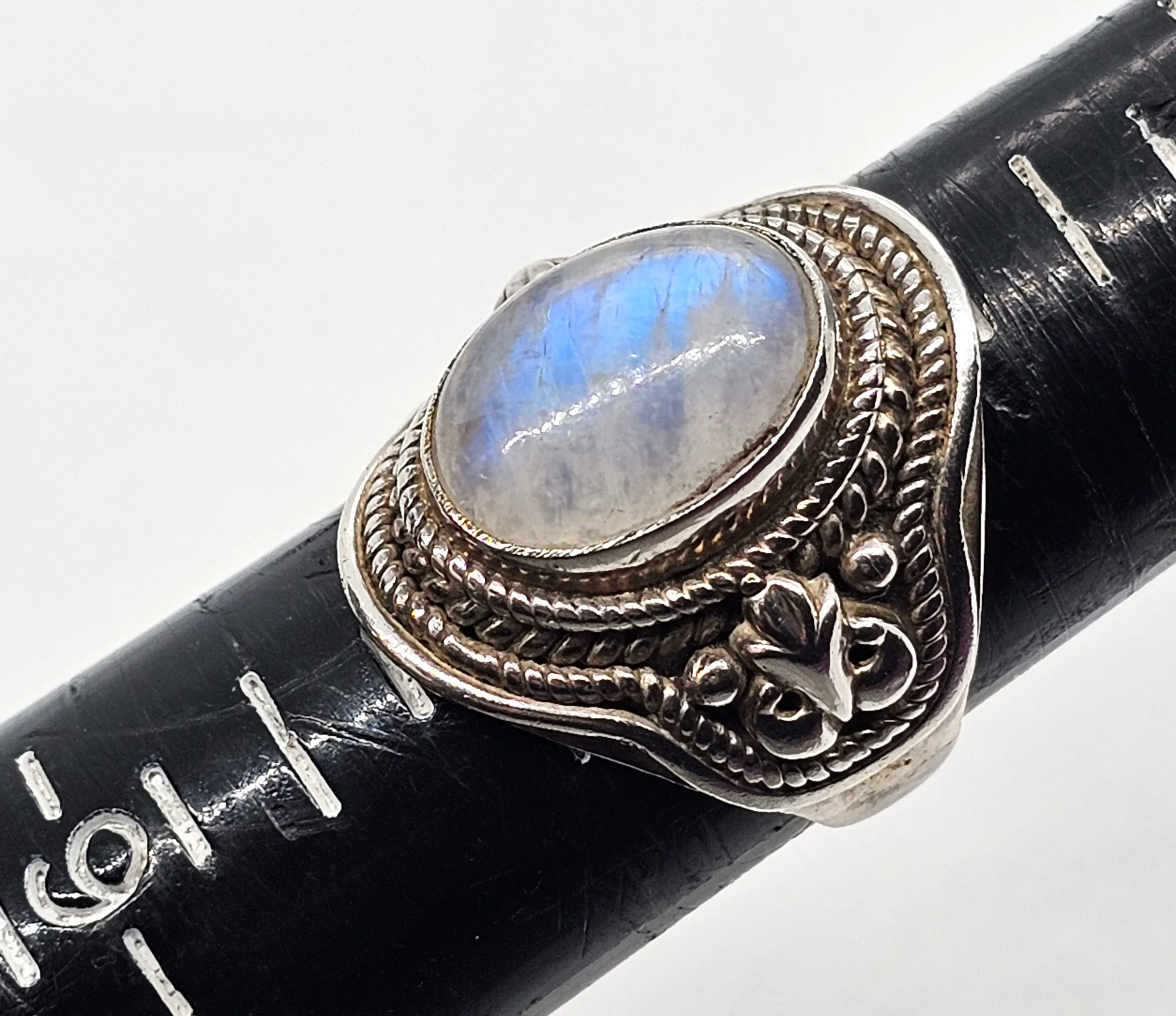 Blue Moonstone large Bali Balinese solid sterling silver vintage ring size 7 and 1/2