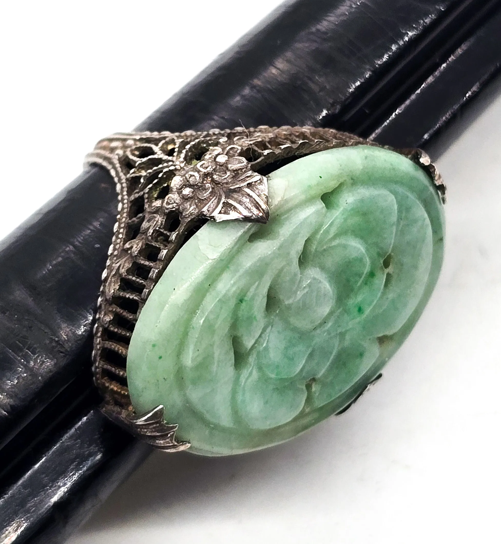 Carved Jade Lotus flower Chinese Export antique sterling silver filigree ring size 4/75