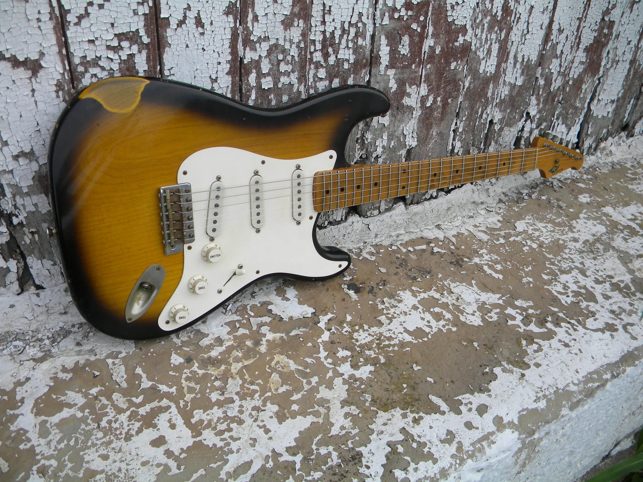 Contour Whiteguard