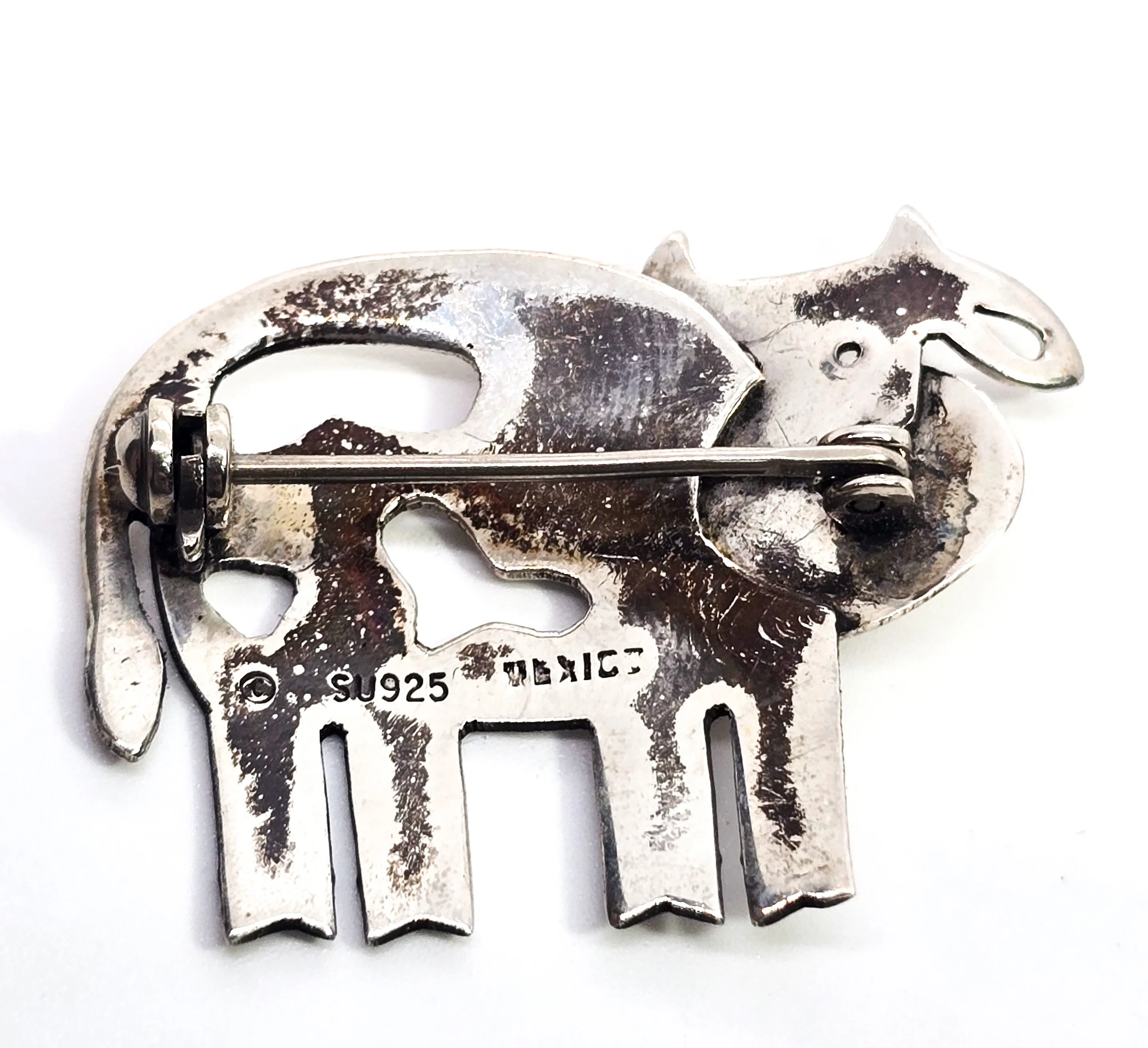 Cow Cattle figural farm animal vintage sterling silver SU Brooch