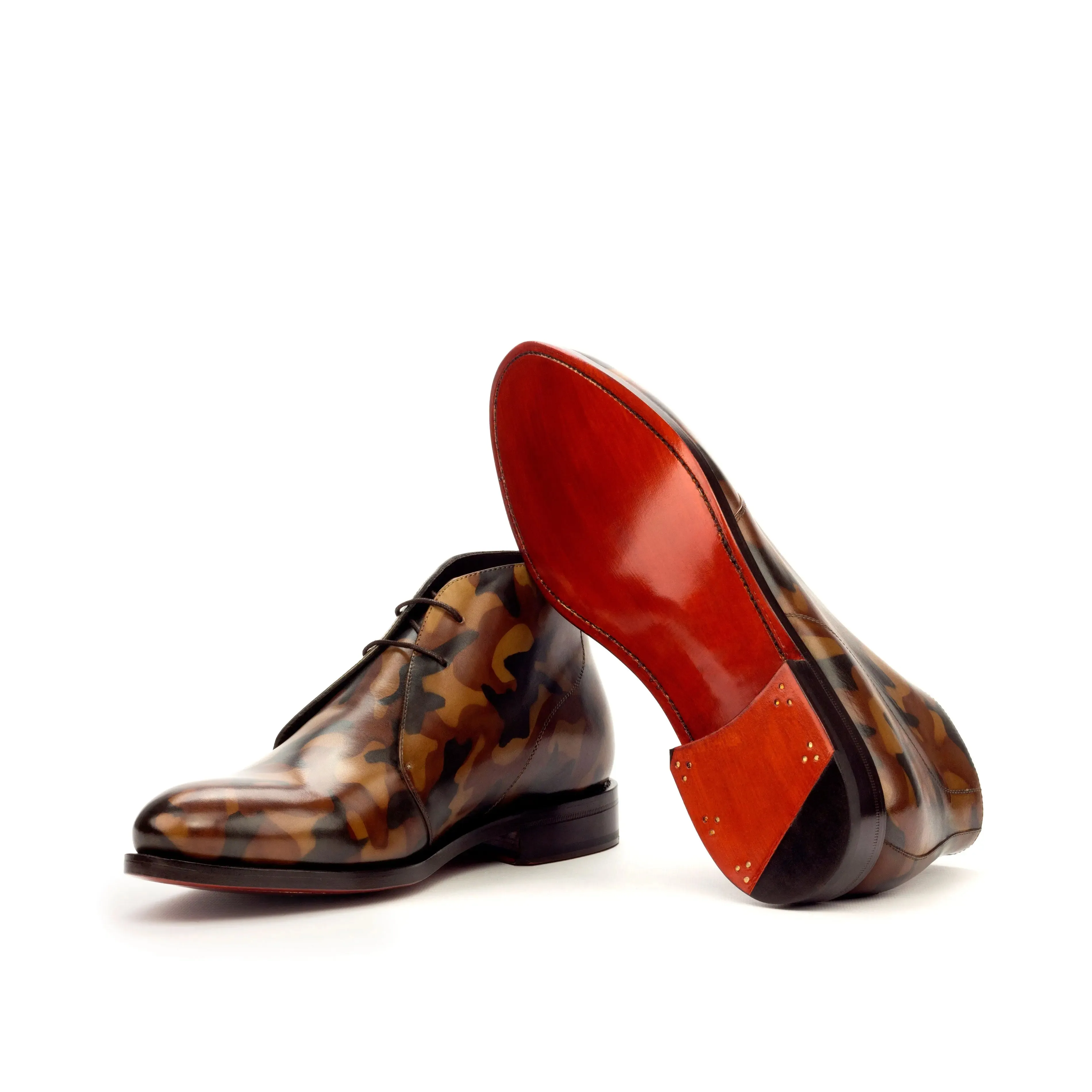 DapperFam Vivace in Brown Men's Hand-Painted Patina Chukka
