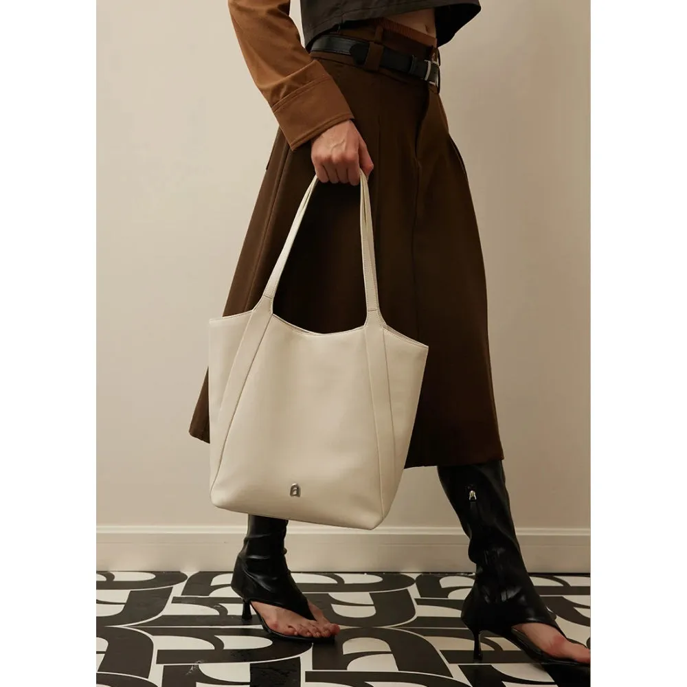 Elegant Large Capacity Leather Shoulder Bag for Women