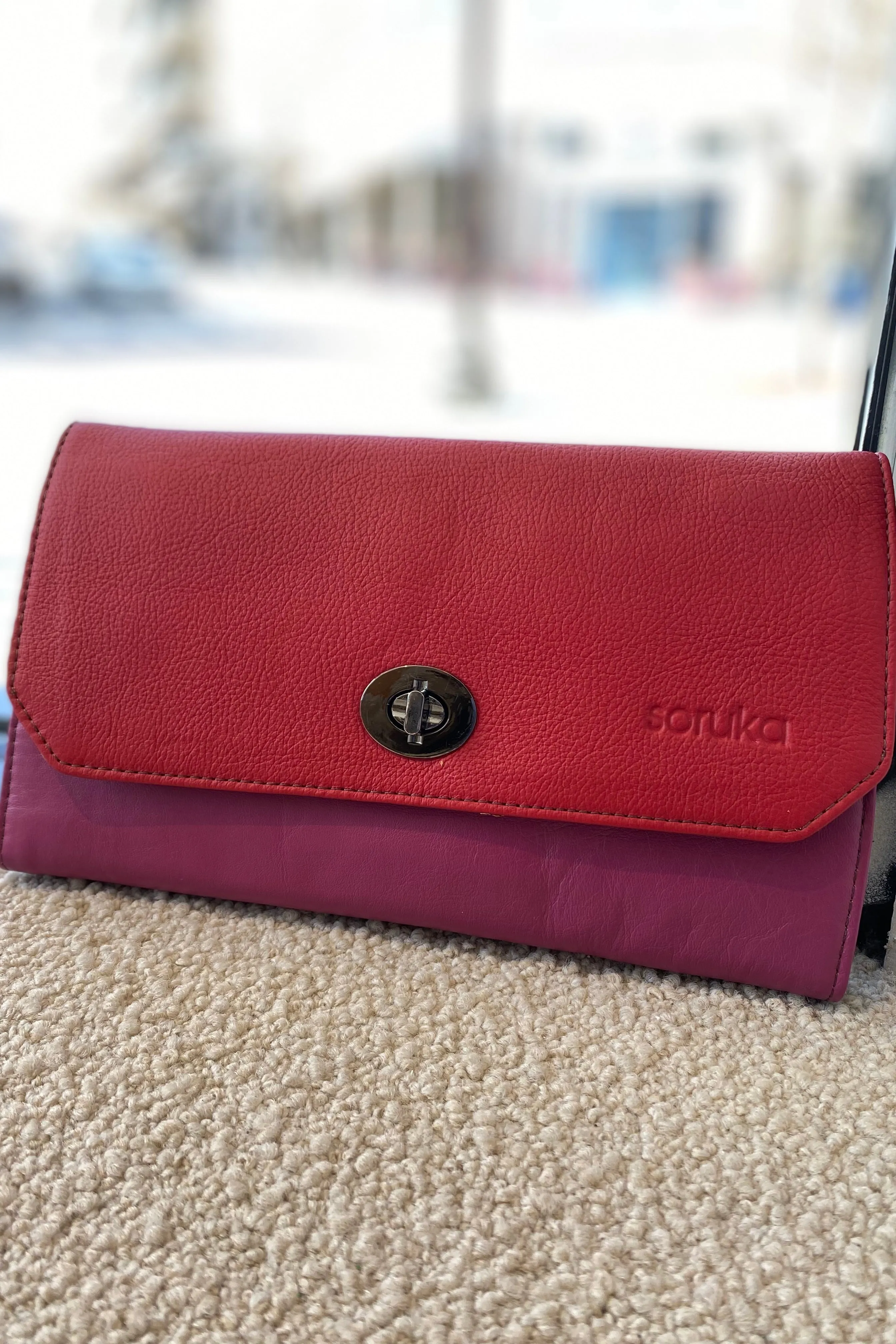 Ellen Plain Clutch