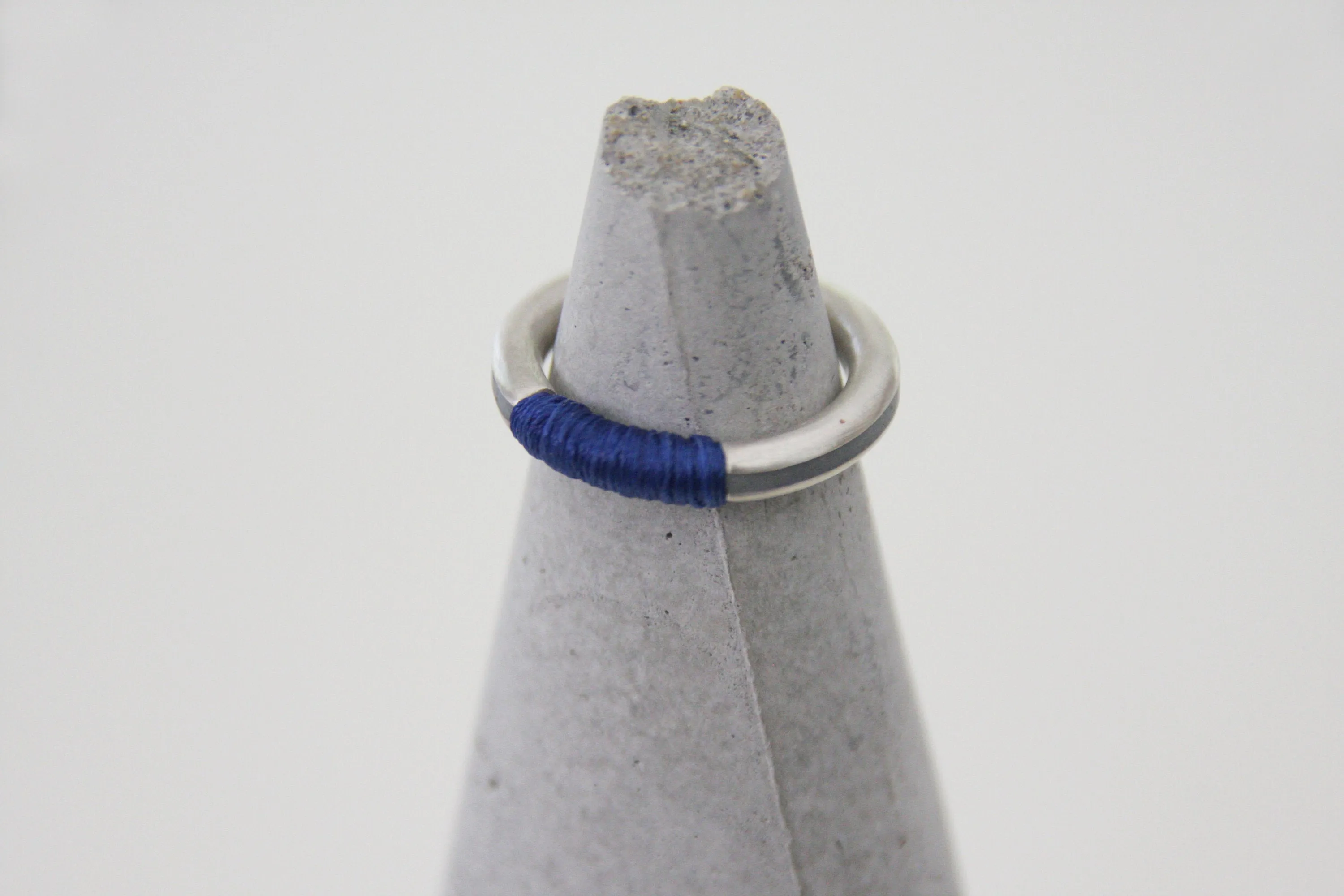 Fashion unique Silver And Blue Ring