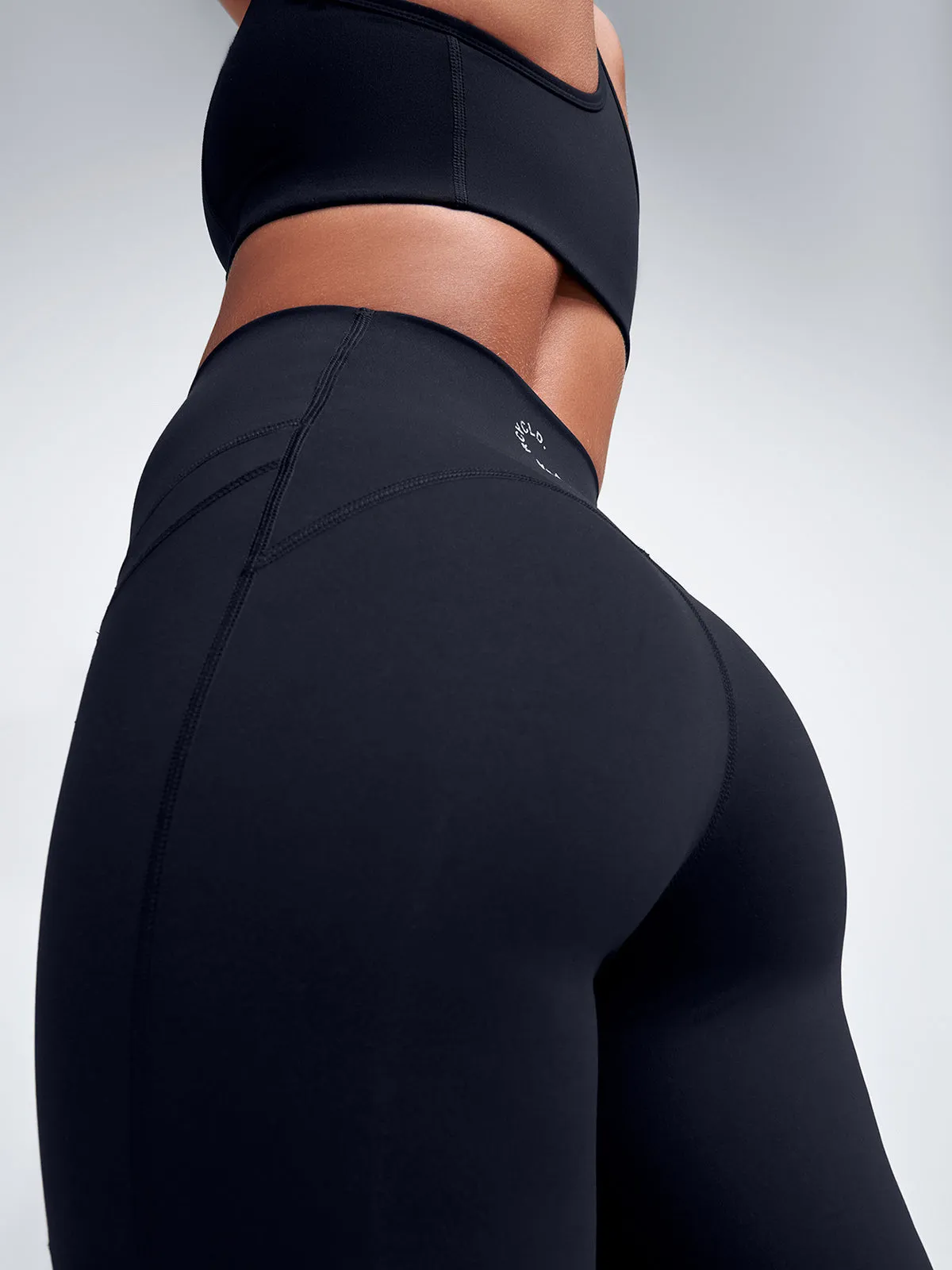 FEMME FATALE 7/8 Legging Black