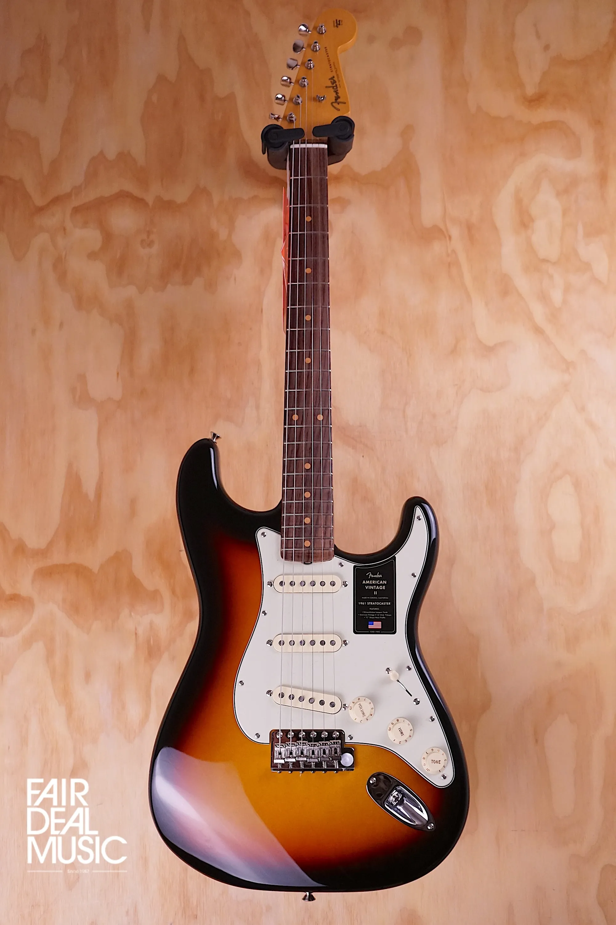 Fender American Vintage II '61 Stratocaster in 3-Tone Sunburst, Open-Box