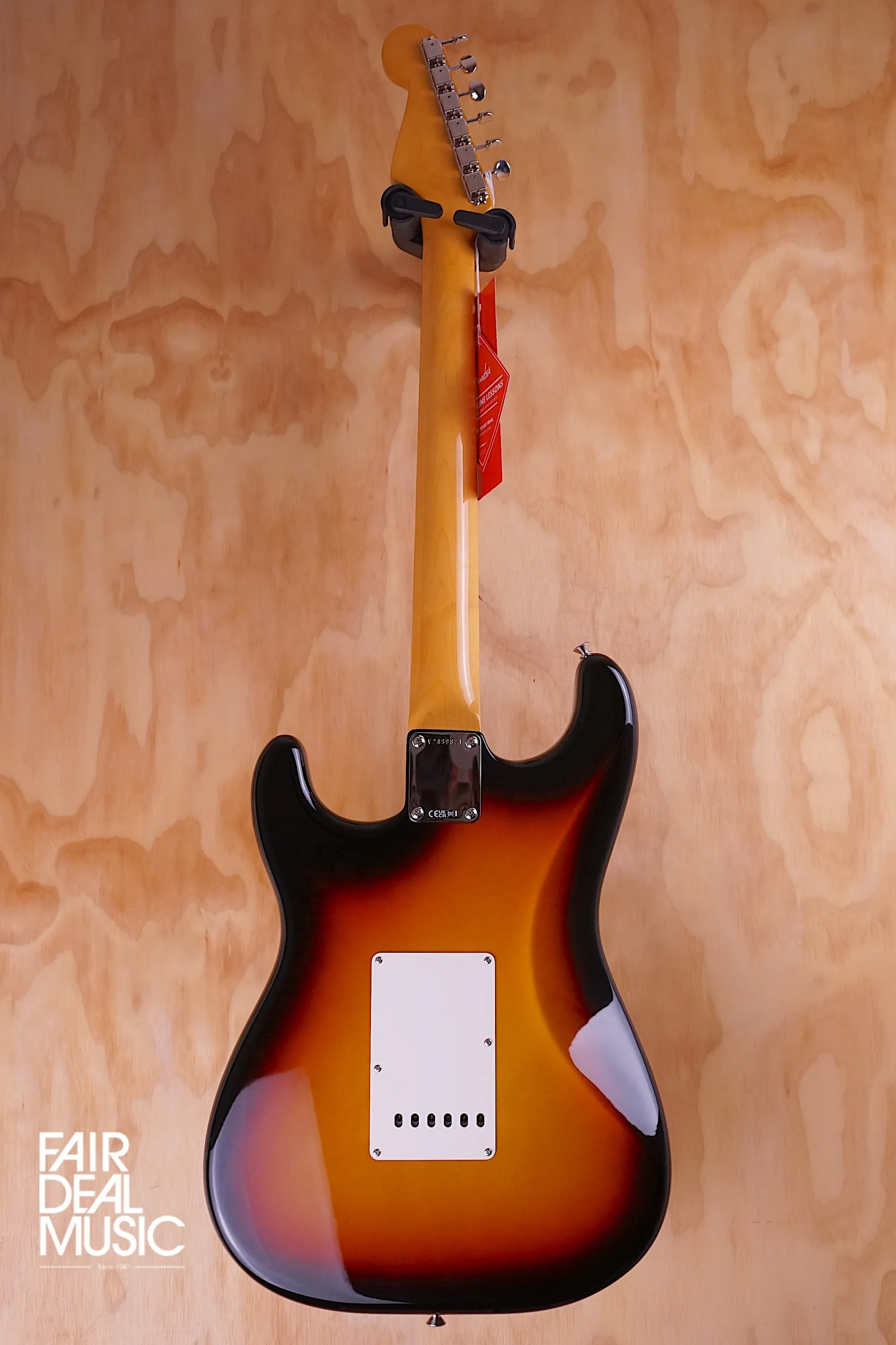Fender American Vintage II '61 Stratocaster in 3-Tone Sunburst, Open-Box