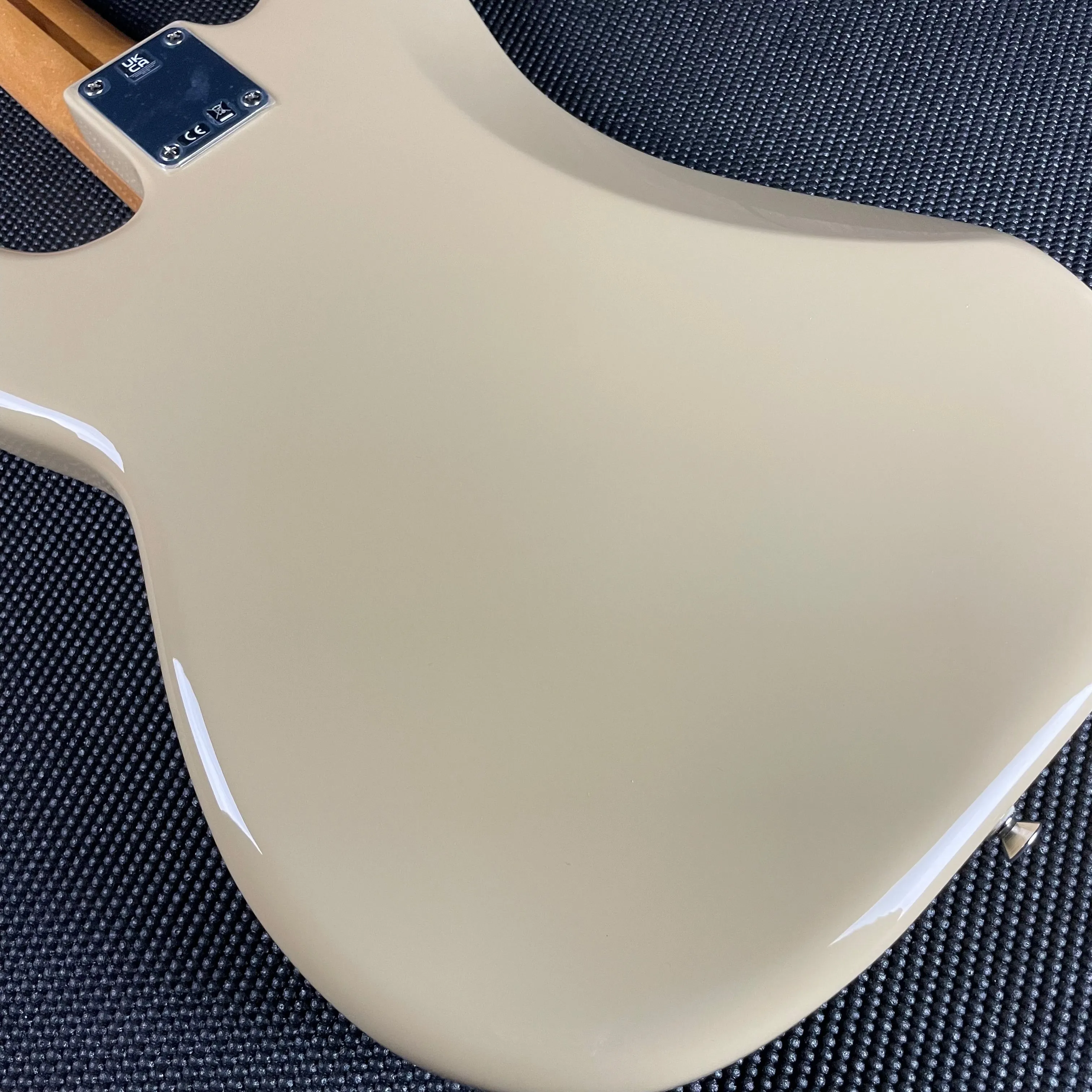 Fender Vintera II '50s Precision Bass, Maple Fingerboard- Desert Sand (MX23117308)