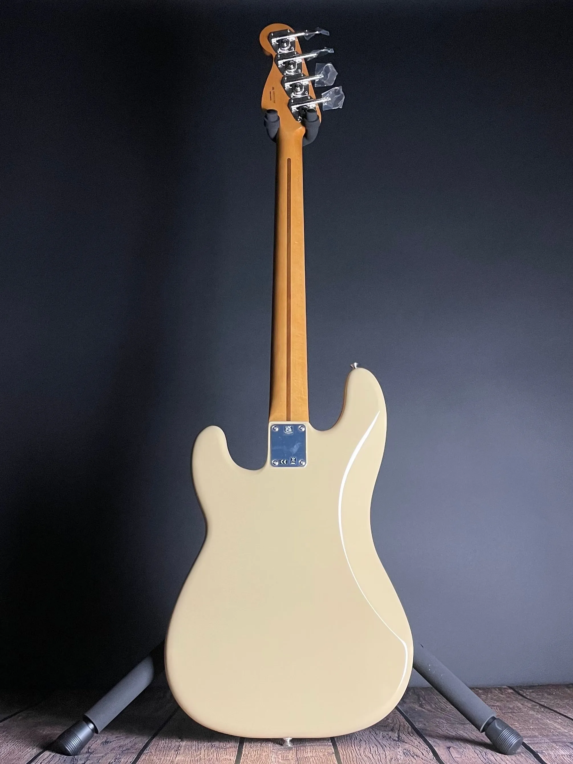 Fender Vintera II '50s Precision Bass, Maple Fingerboard- Desert Sand (MX23117308)