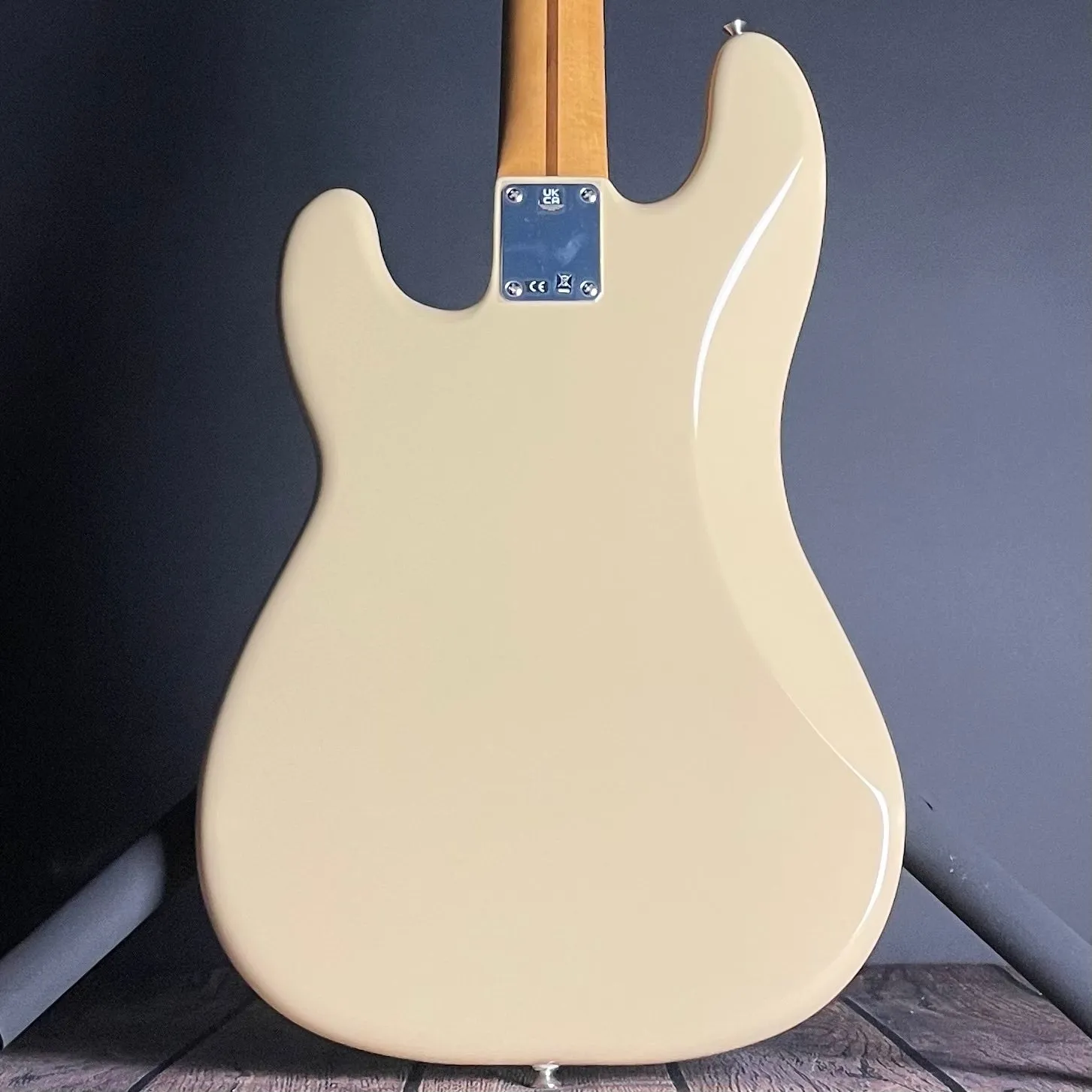 Fender Vintera II '50s Precision Bass, Maple Fingerboard- Desert Sand (MX23117308)