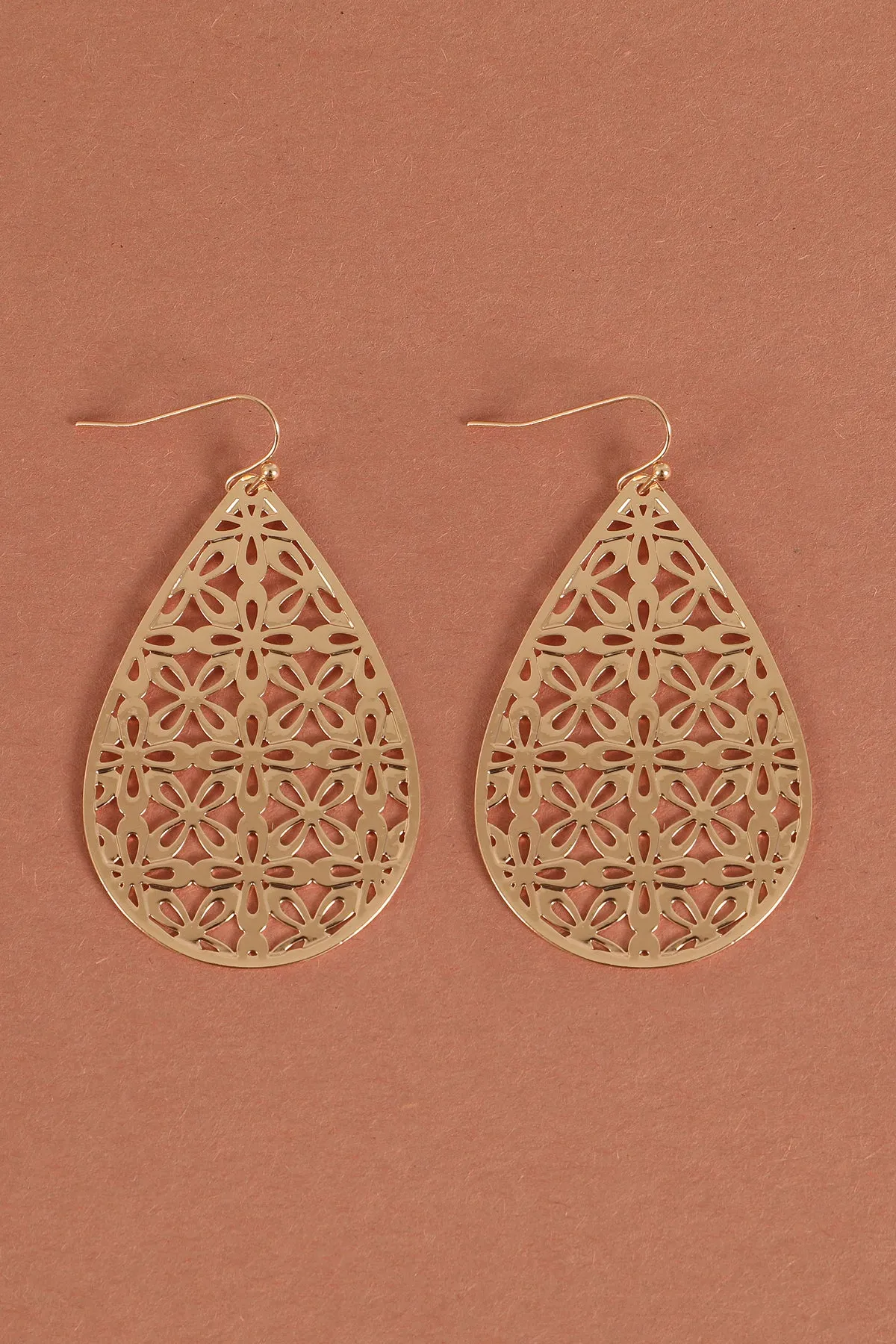 FLOWER PATTERN FILIGREE TEARDROP SHAPE HOOK EARRINGS