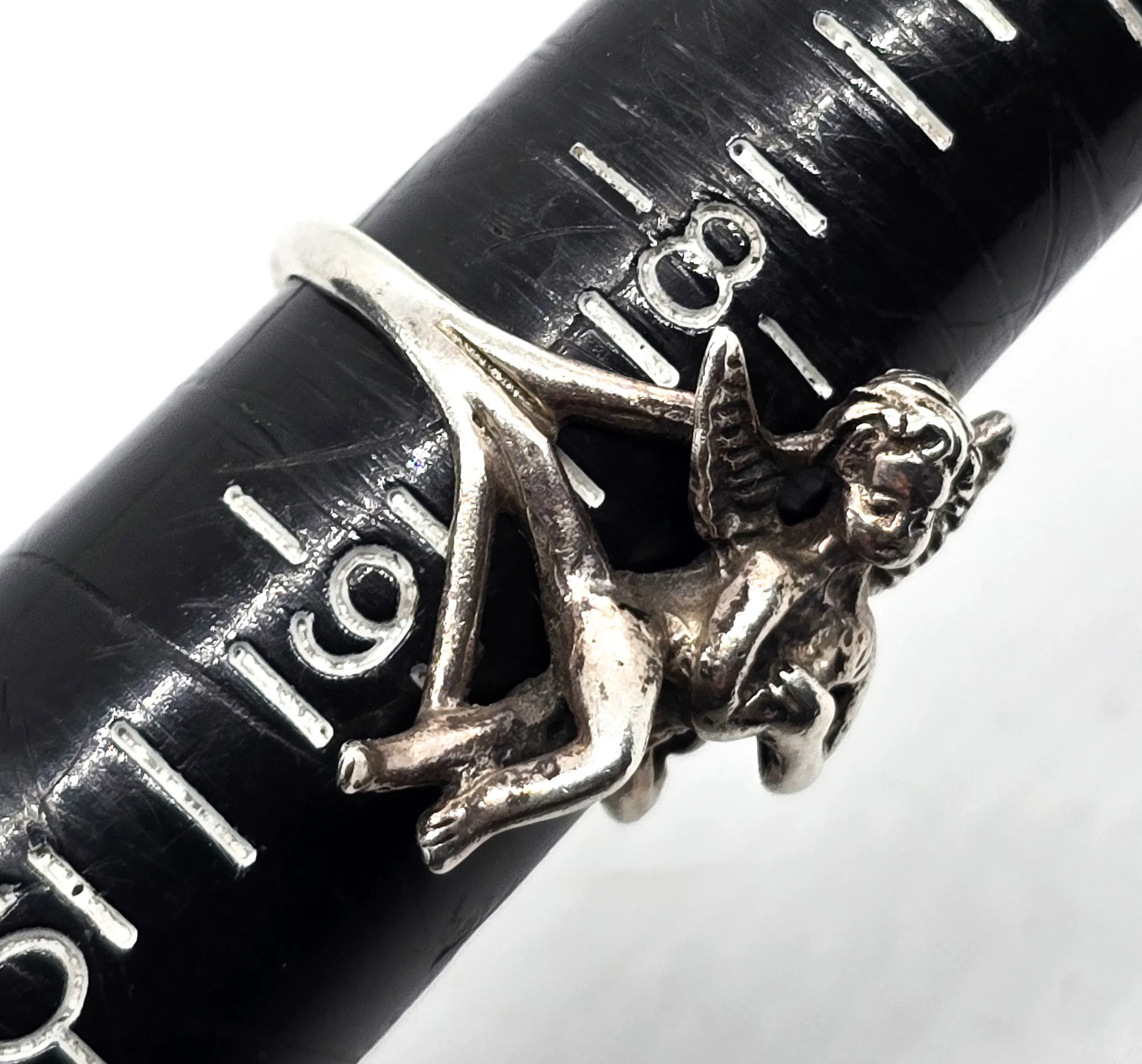Flying Cupid Angel Playing hard Mexican split shank sterling silver vintage ring size 8.5