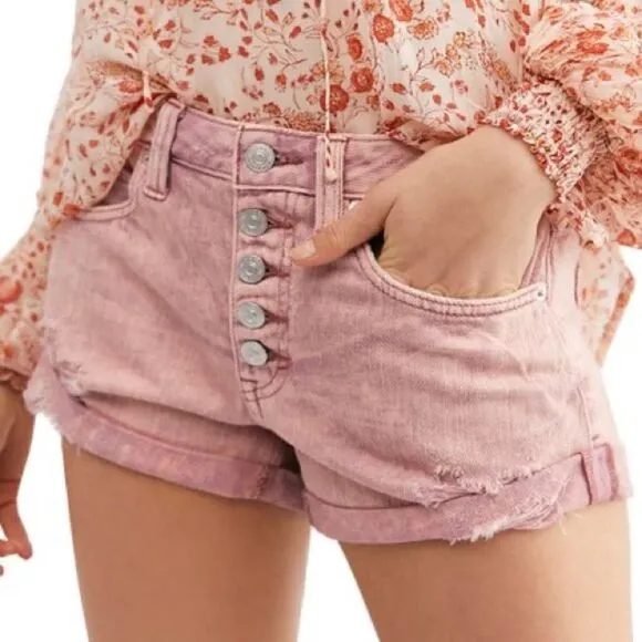 FREE PEOPLE x WE THE FREE Romeo Rolled Cut Off Denim Short in Mauve Swoon, 24