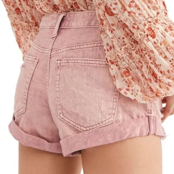 FREE PEOPLE x WE THE FREE Romeo Rolled Cut Off Denim Short in Mauve Swoon, 24
