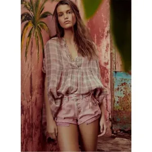 FREE PEOPLE x WE THE FREE Romeo Rolled Cut Off Denim Short in Mauve Swoon, 24