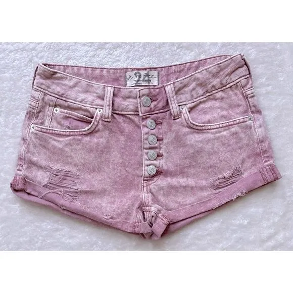 FREE PEOPLE x WE THE FREE Romeo Rolled Cut Off Denim Short in Mauve Swoon, 24
