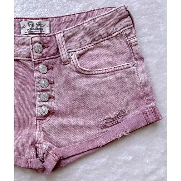 FREE PEOPLE x WE THE FREE Romeo Rolled Cut Off Denim Short in Mauve Swoon, 24