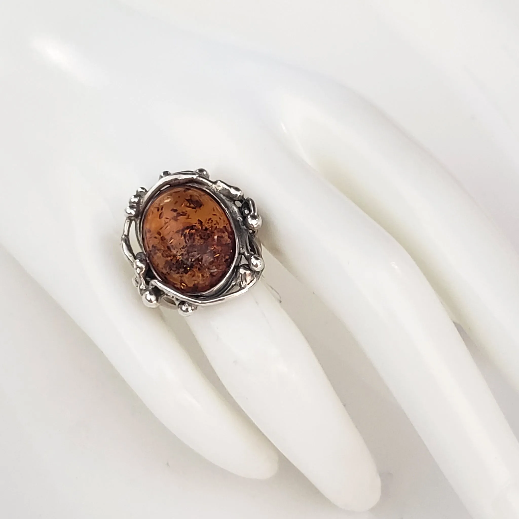 Genuine Baltic Amber Sterling Silver Vintage Style Ring  Size 8 ½