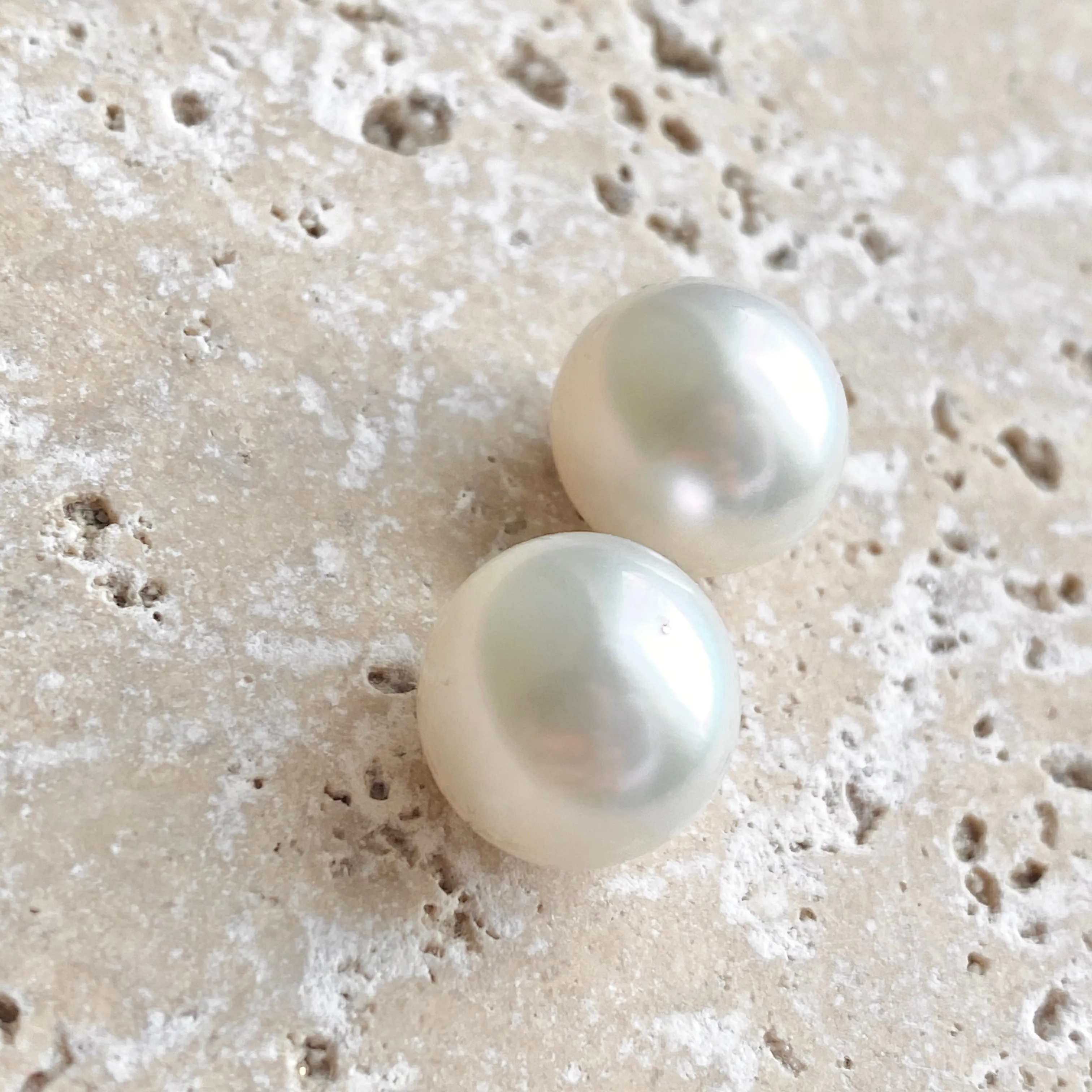 Genuine Cultured Paspaley South Sea Loose Pearl Pair "Fashion" Quality 14mm