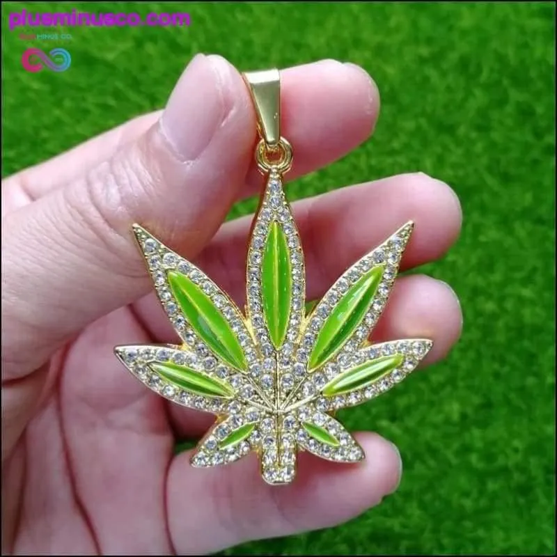 Gorgeous Enamel Leaf Pendant Necklace || PlusMinusco.com
