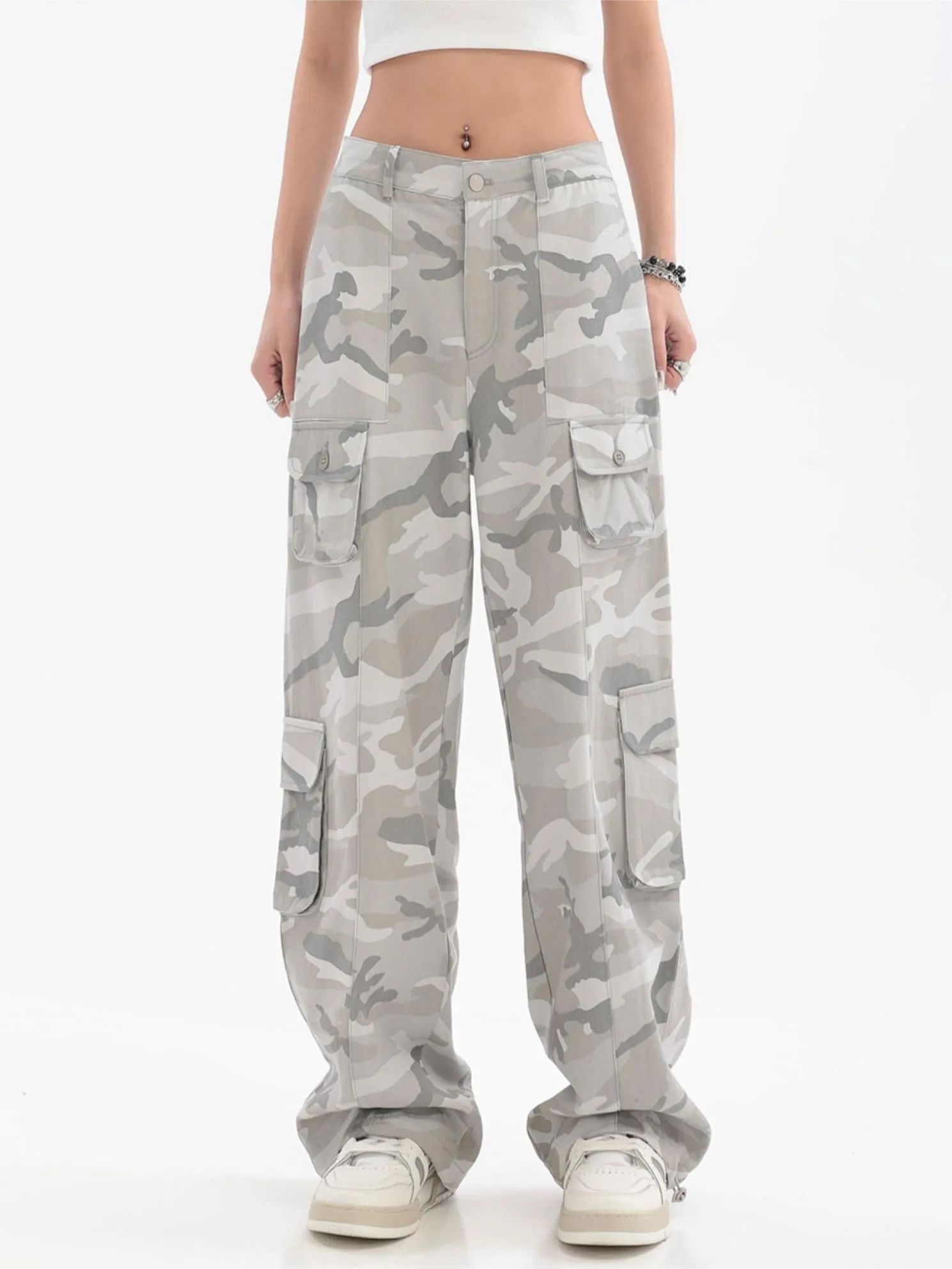 Gray vintage camo baggy cargo jeans