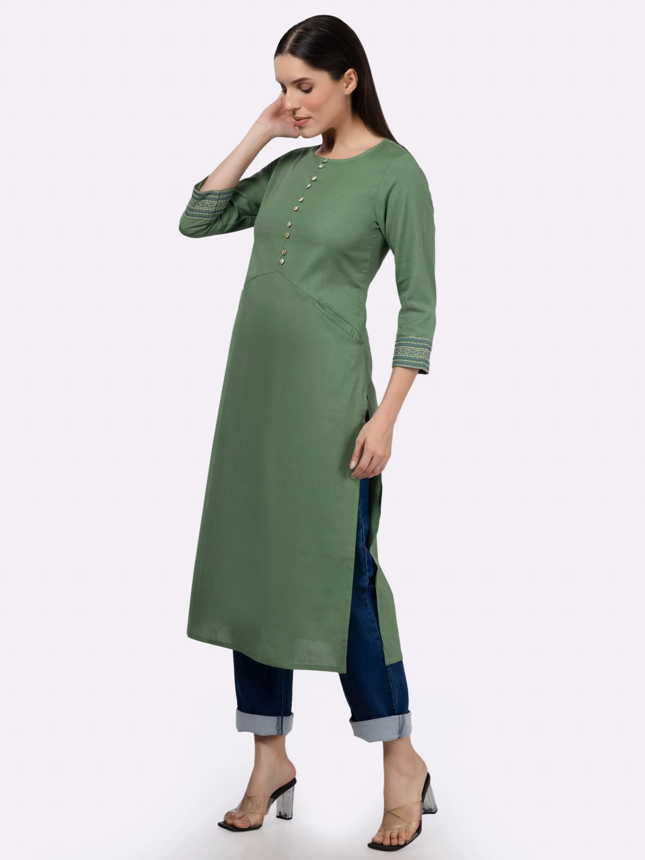 Green Solid Cotton Kurta with Pockets & Sleeve Embroidery