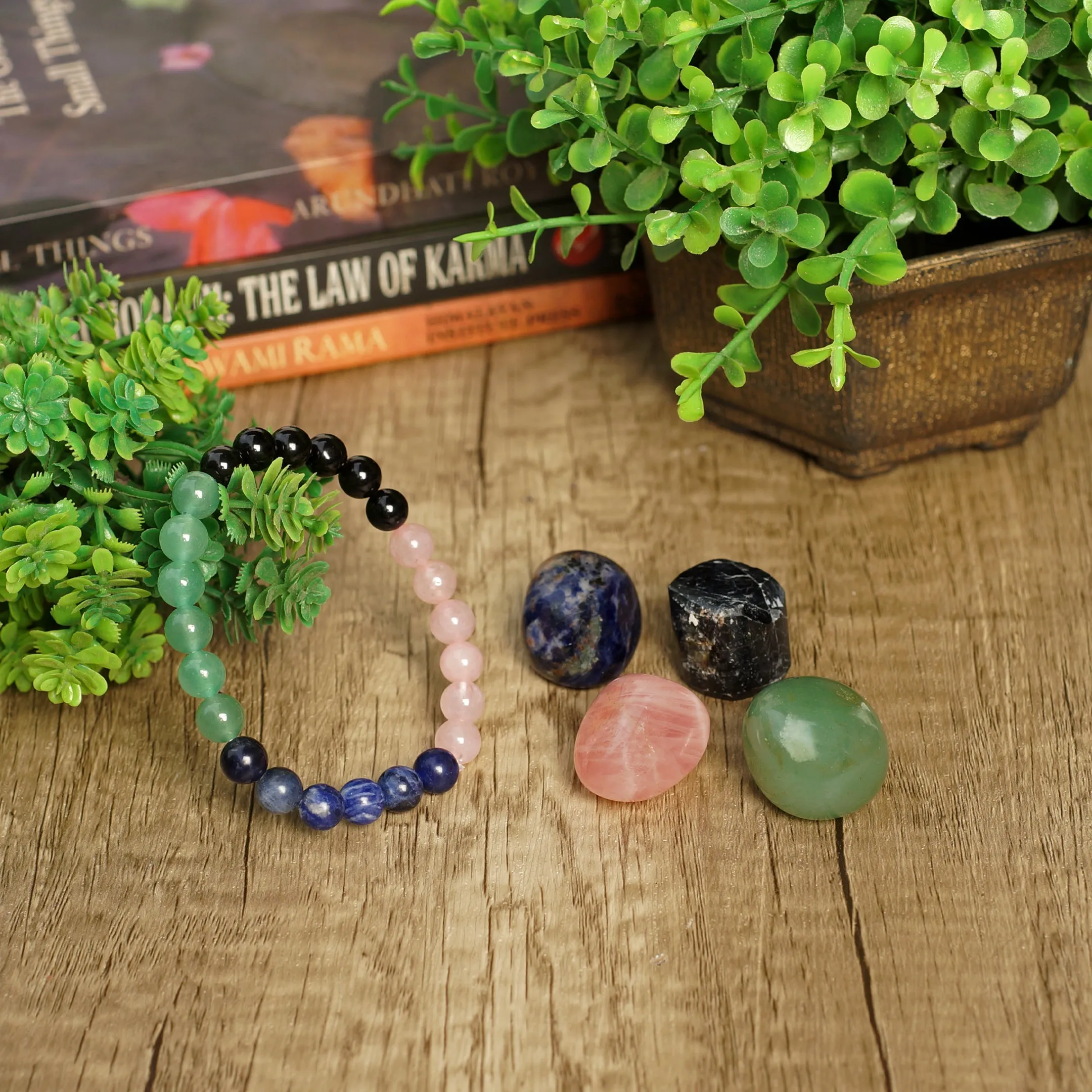 Healing Crystal beginner set of 5 for purification, self-love, emotional balance & spiritual growth includes bracelet & Rose quartz, Sodalite, Black Obsidian and Green Aventurine Palm Stones
