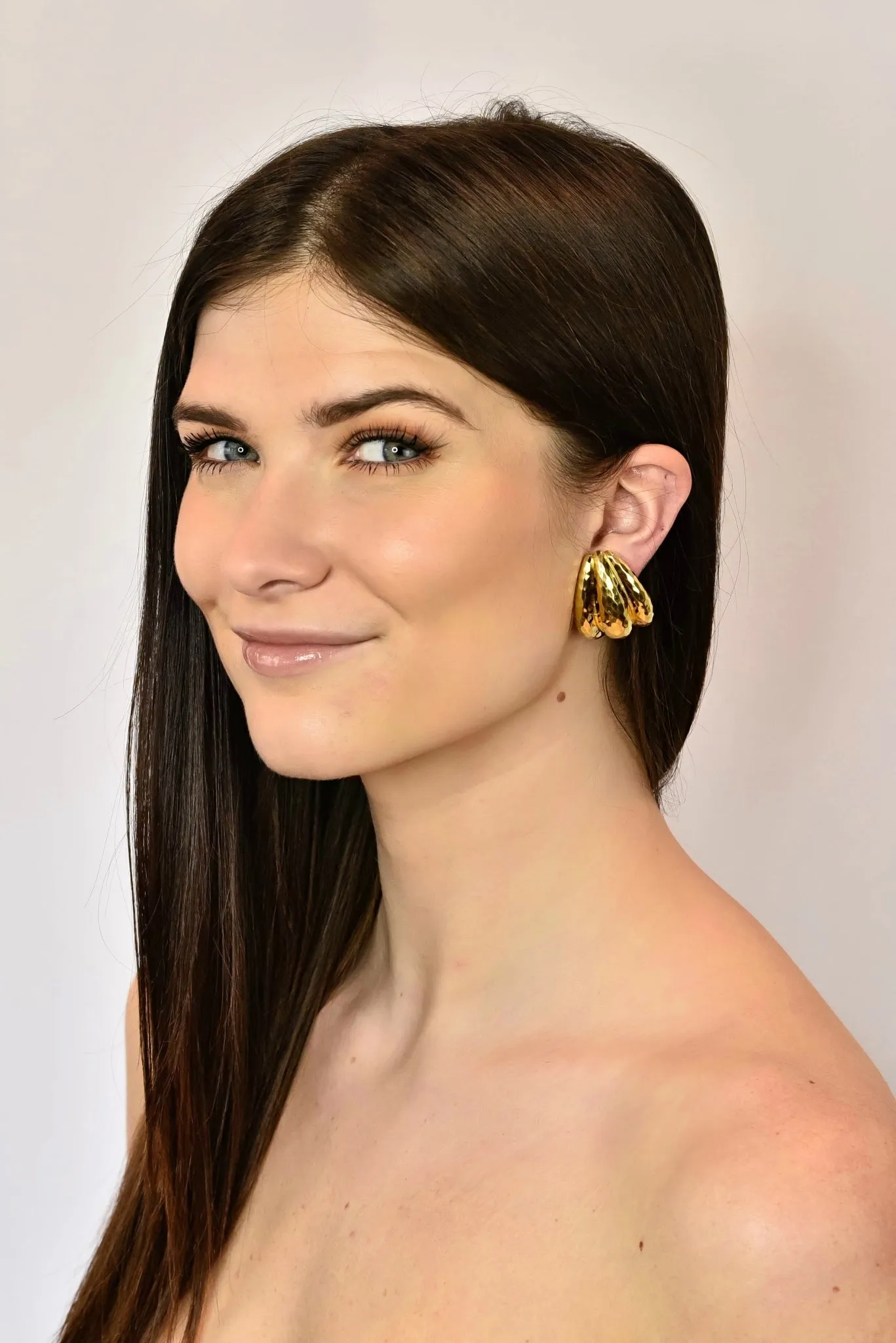 Henry Dunay Vintage 18 Karat Gold Hammered Statement Earrings Circa 1980