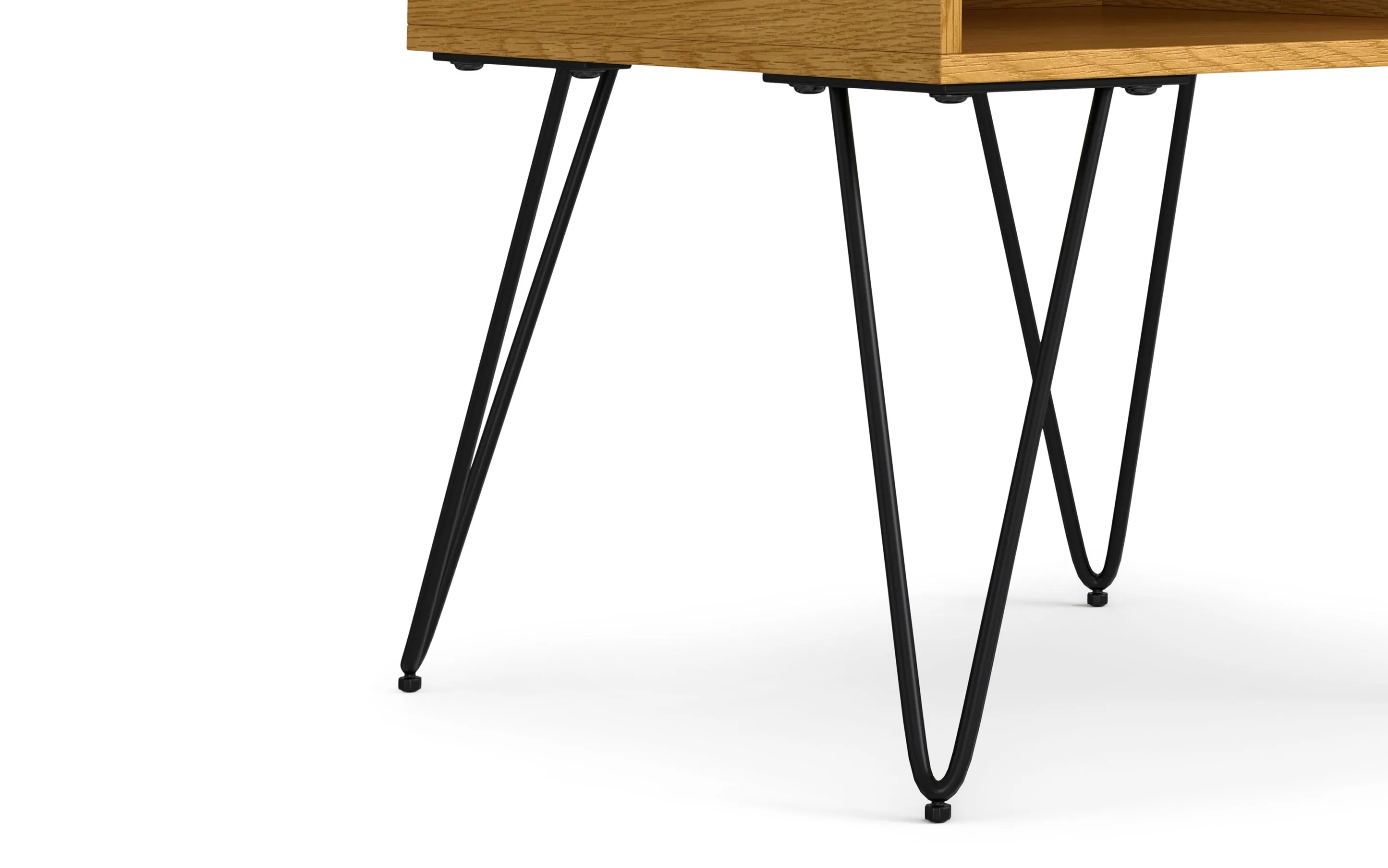 Hunter End Table in Oak