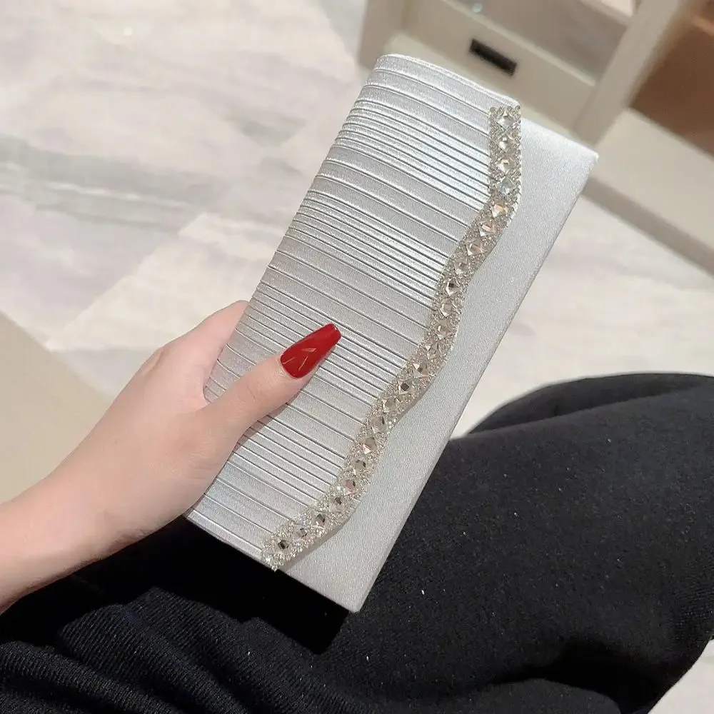 Ladies Glitter Silver Clutch Bag Envelope Evening Bag Fashion Elegant Long Purse Women Chain Shoulder Bags Wedding Party Handbag