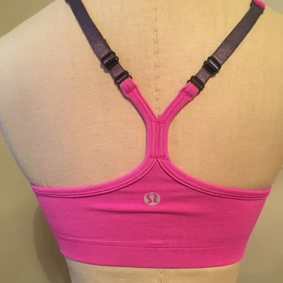 Like New Lululemon Sports Bra w/adj. straps