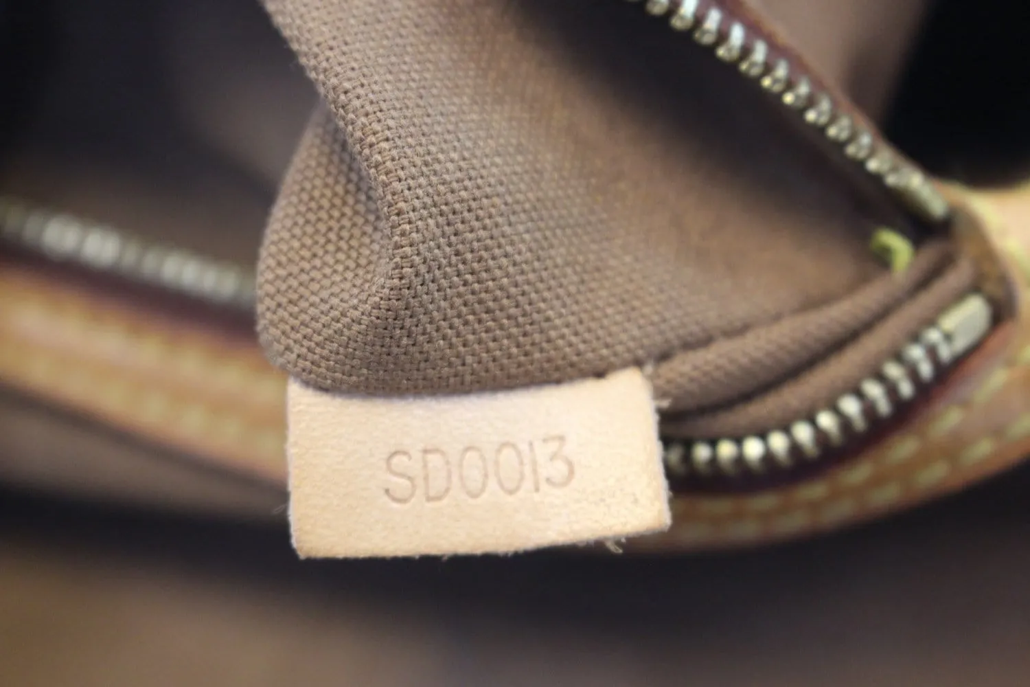 LOUIS VUITTON Monogram Canvas Looping PM Bag