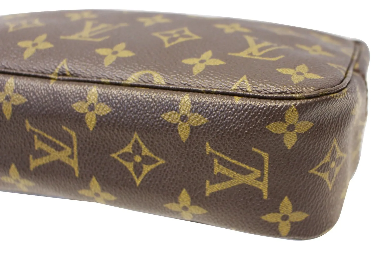 LOUIS VUITTON Monogram Trousse Toilette 23 Pouch