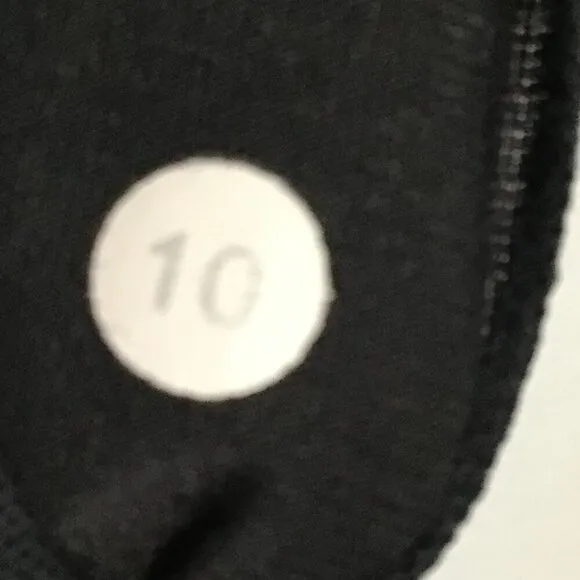 Lululemon Scoop Neck Sports Bra Black  Size 10