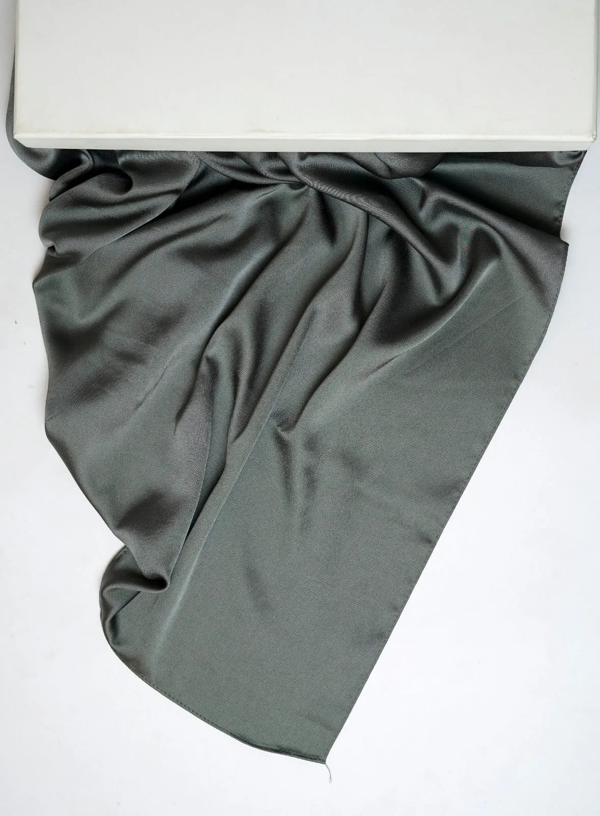 Luxe satin Silk-Dark grey