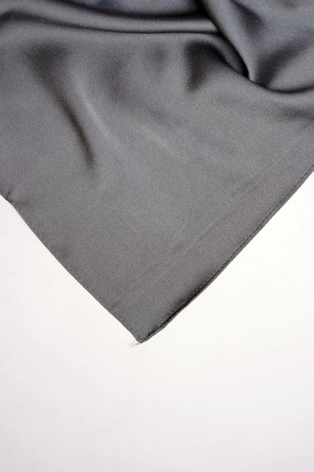 Luxe satin Silk-Dark grey