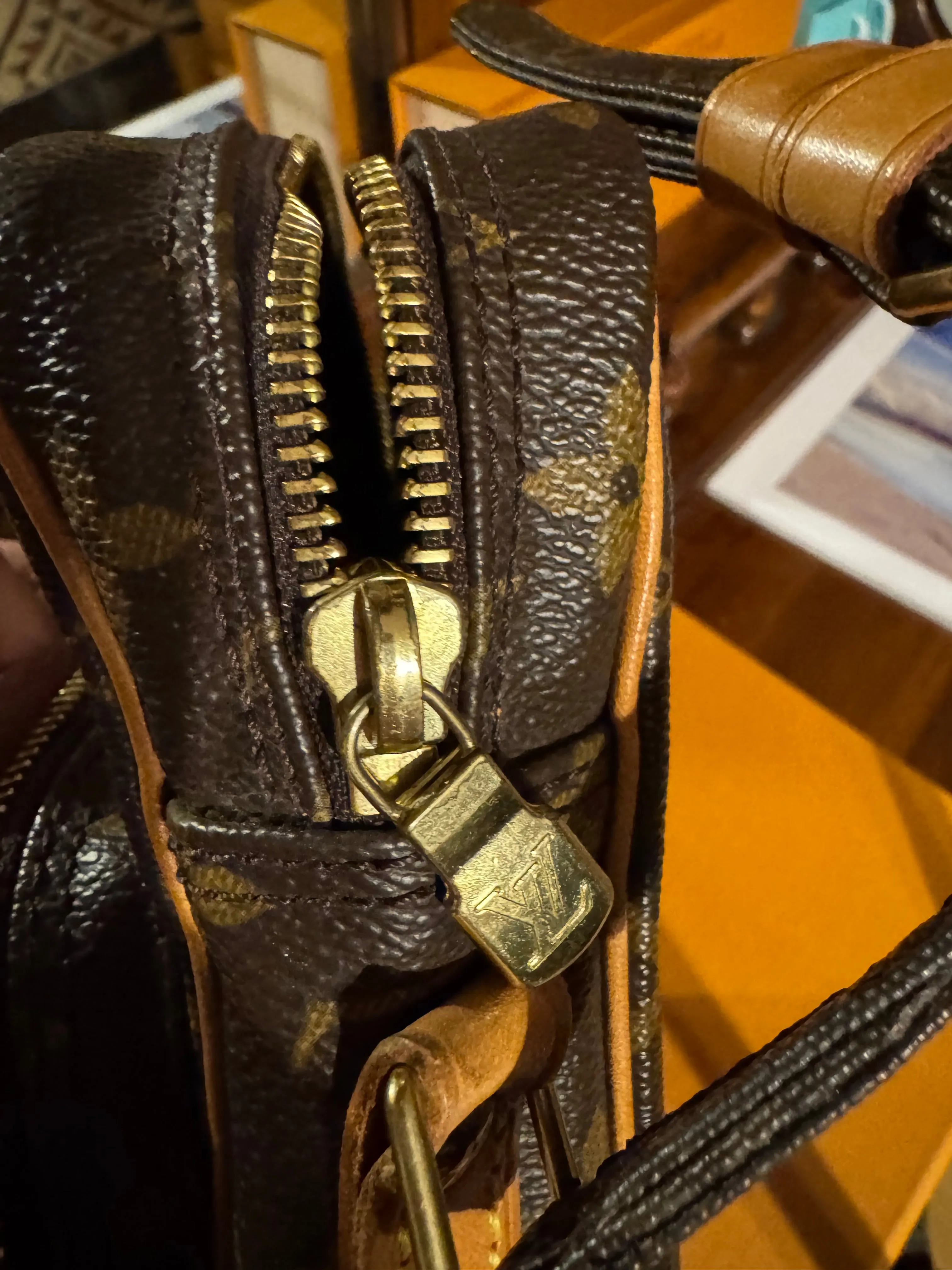 LV Vintage Amazone Crossbody Bag