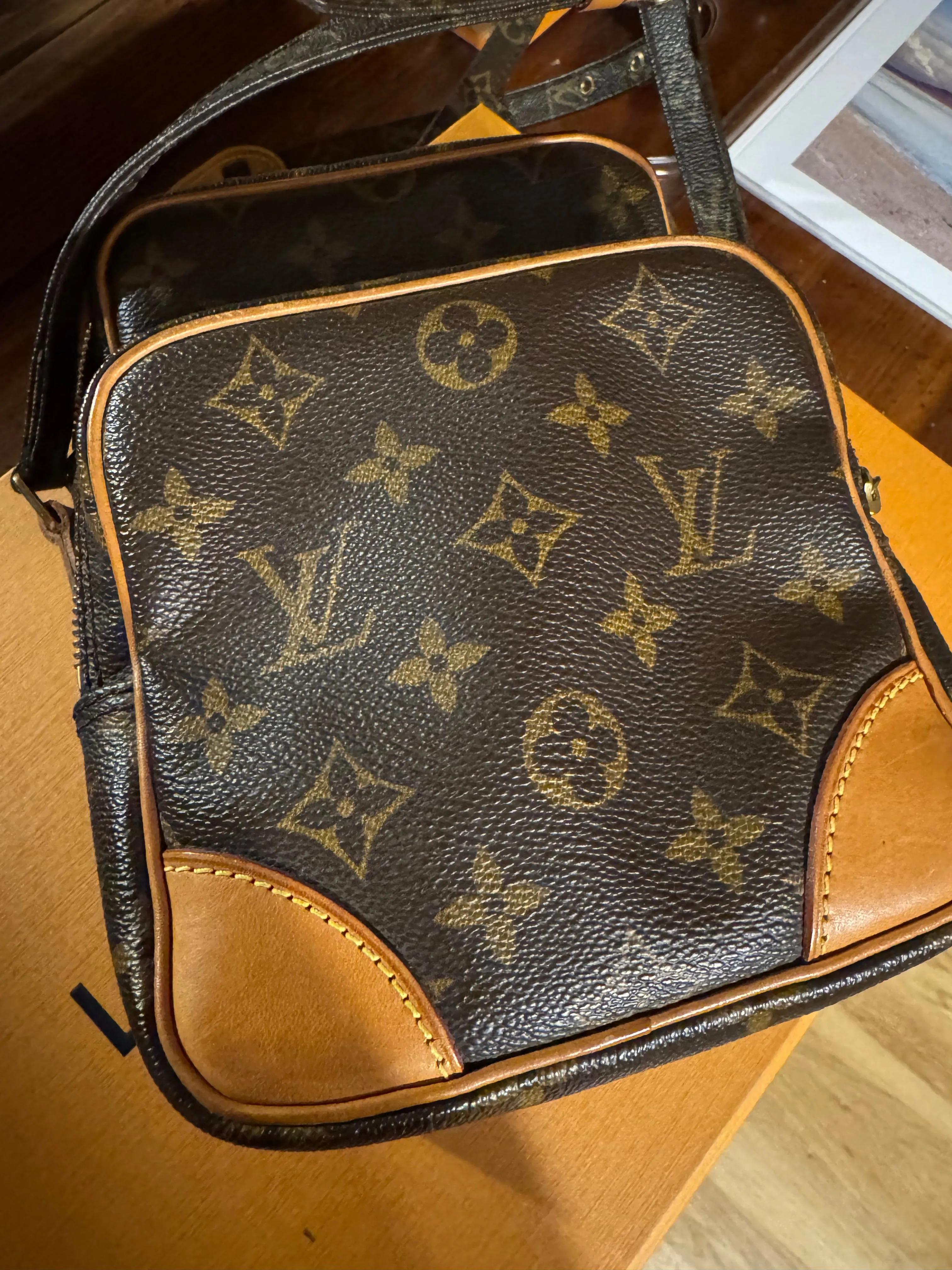 LV Vintage Amazone Crossbody Bag