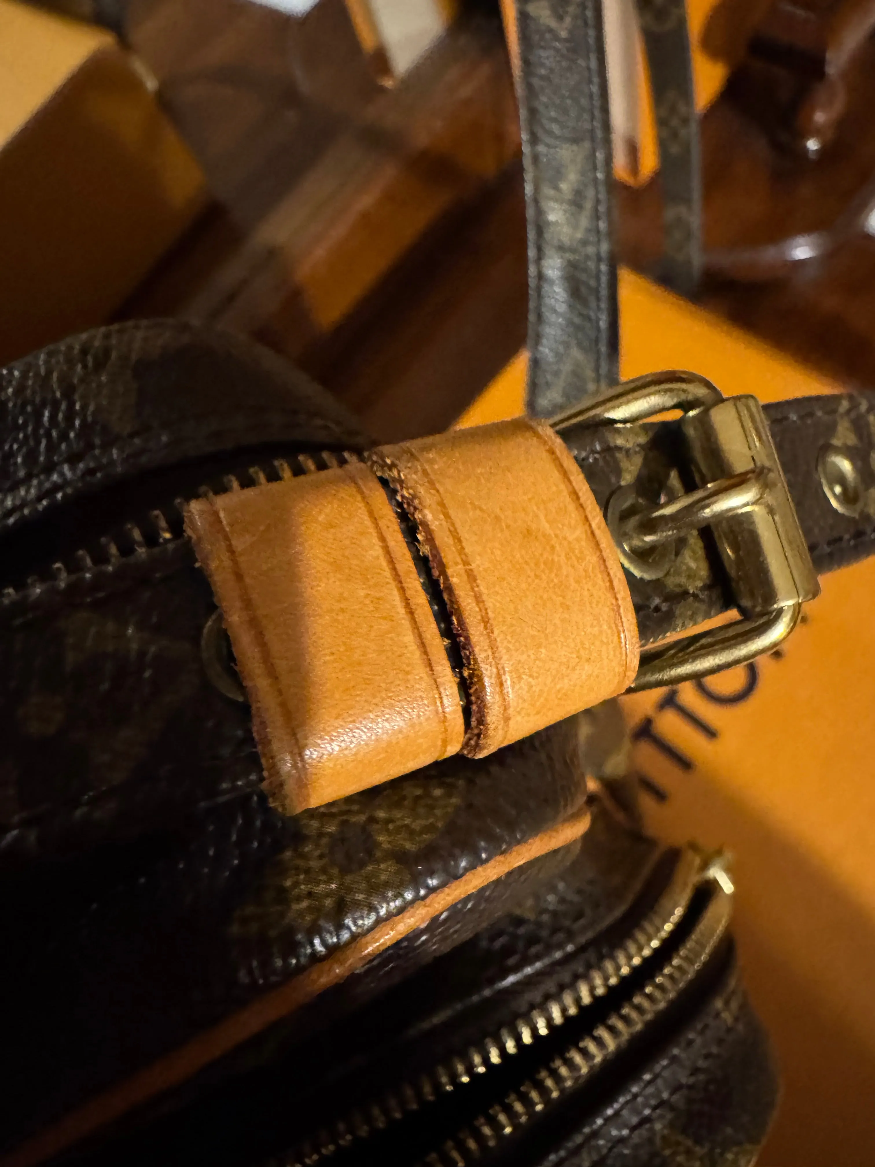 LV Vintage Amazone Crossbody Bag