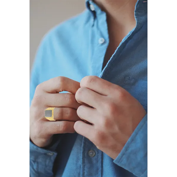 Man Millgrain Contour Ring In Yellow Gold