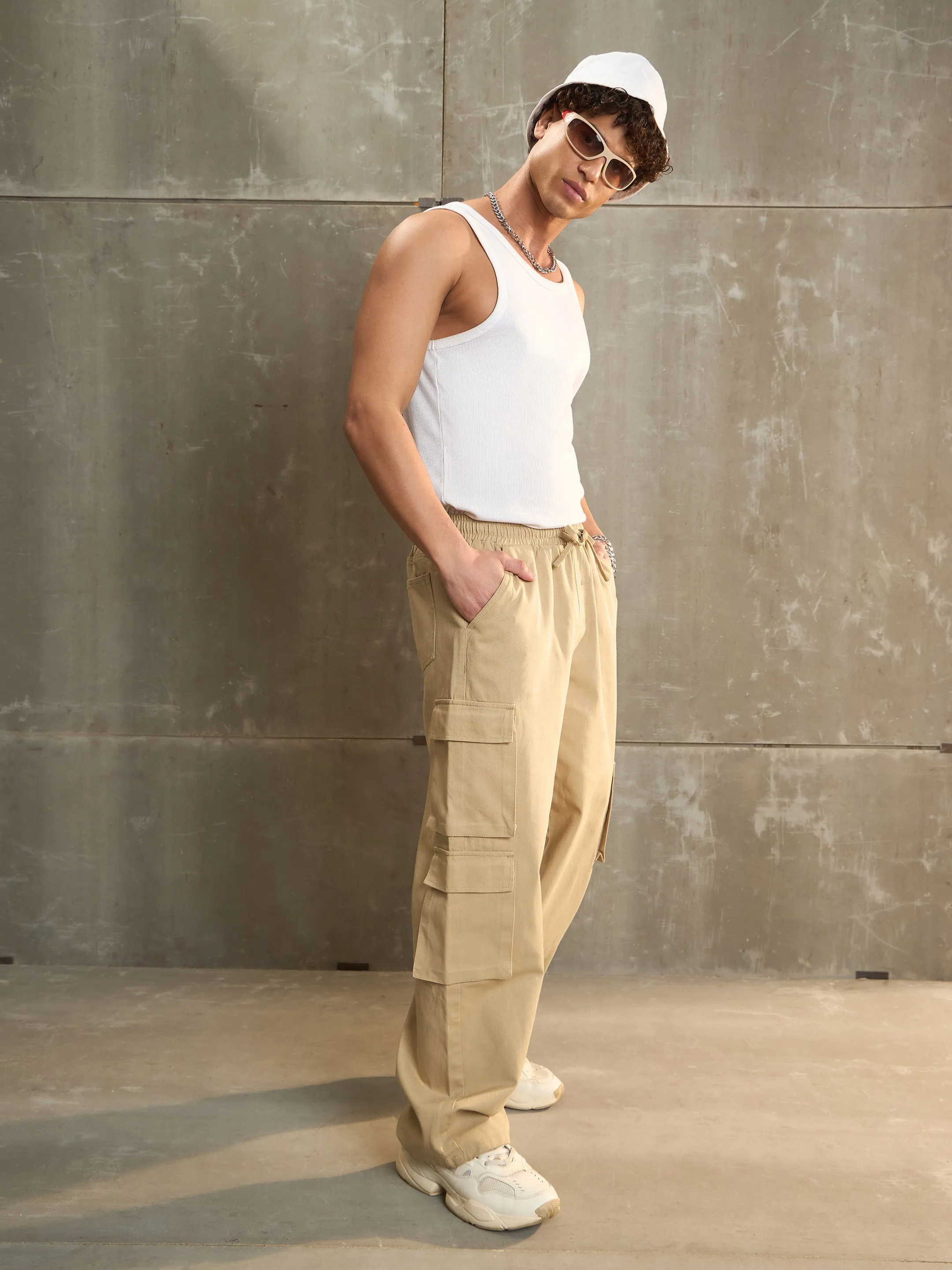 Men Beige Twill Elasticated Waist Wide Leg Pants