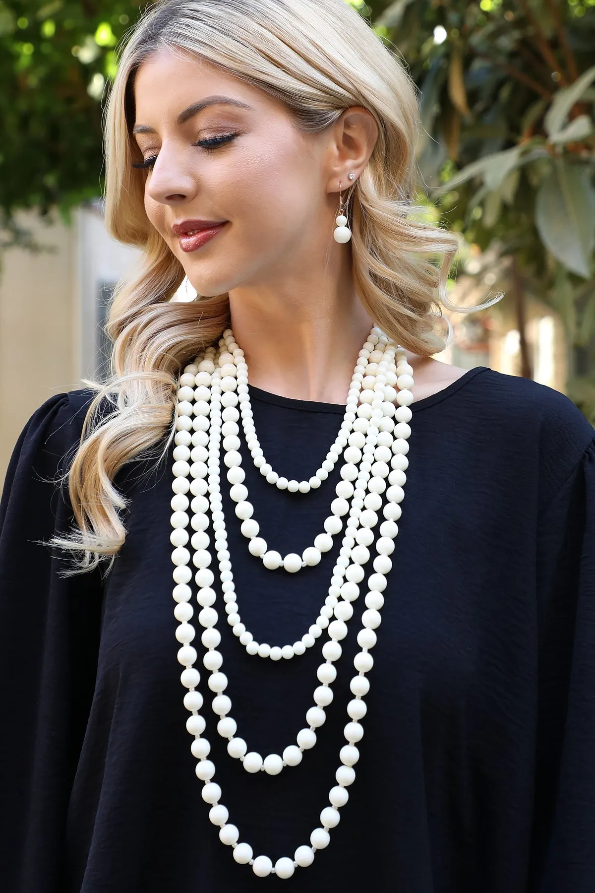MULTILAYERED BEADS NECKLACE AND EARRINGS SET